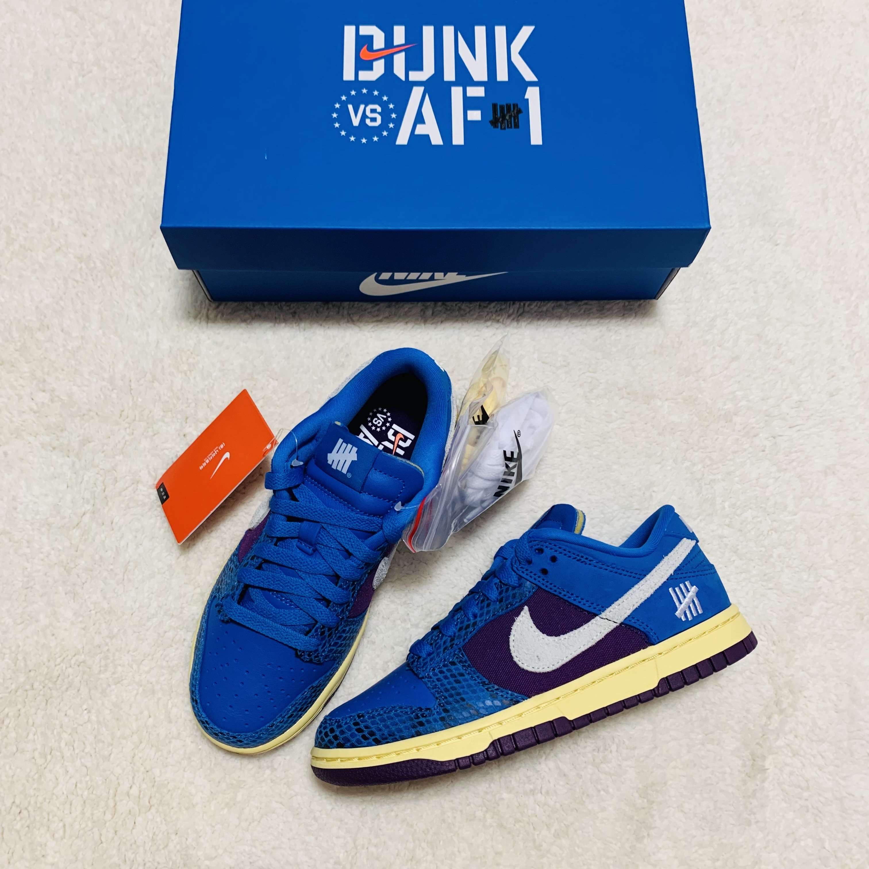 Nike x Undefeated Dunk Low SP 5 On It 착용 스타일 - 1