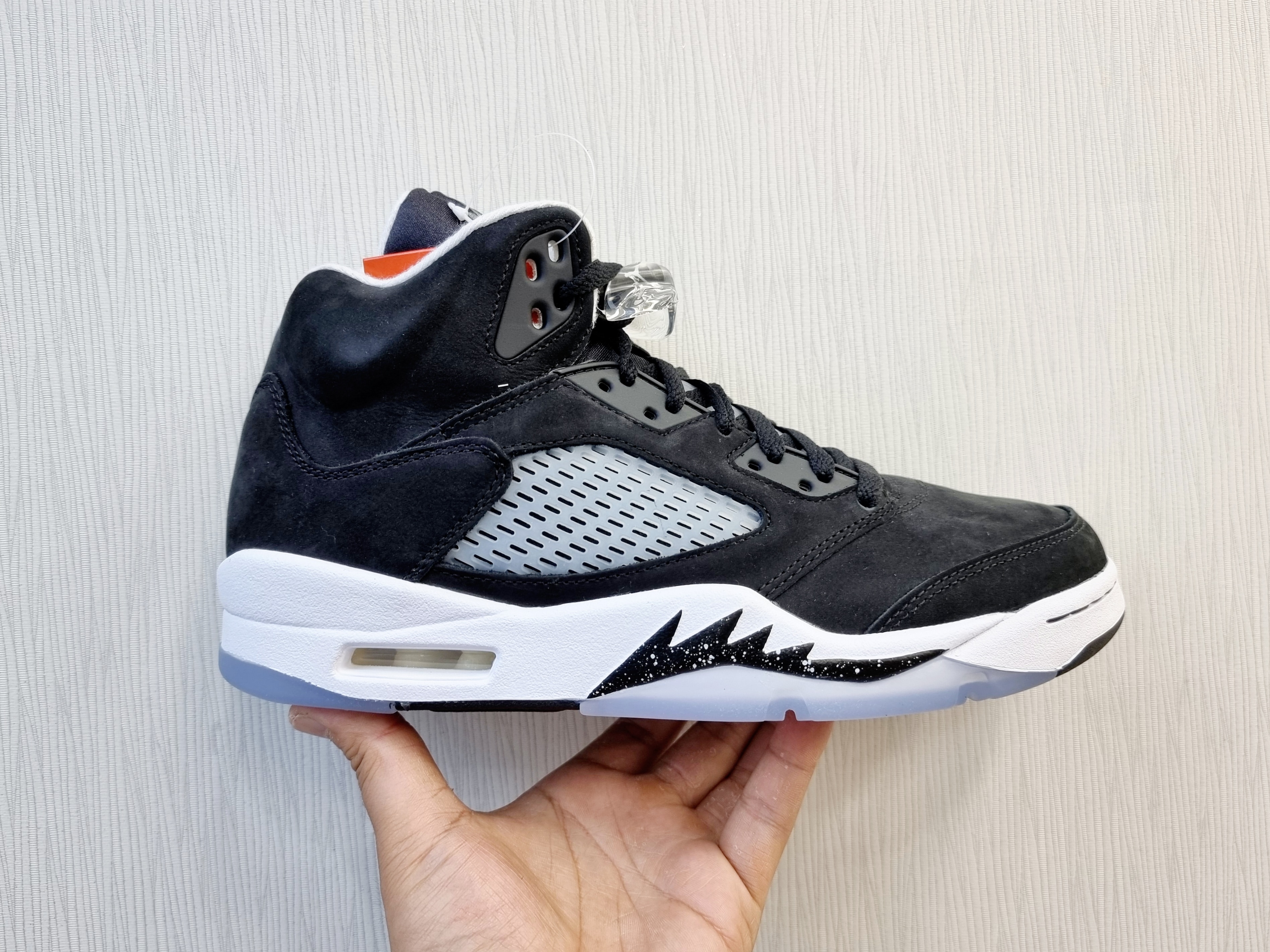 Jordan 5 Retro Moonlight 착용 스타일 - 3