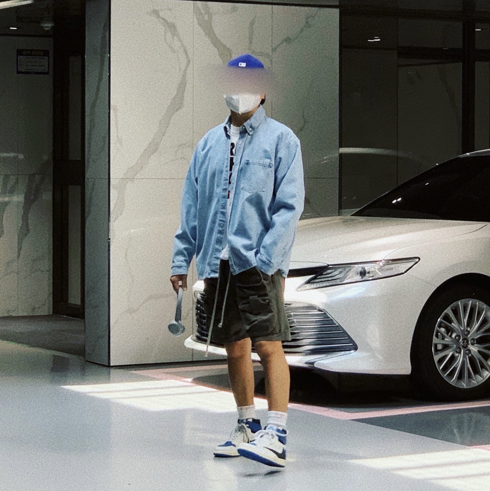 Jordan 1 x Travis Scott x Fragment Retro High OG SP Military Blue 착용 스타일 - 2