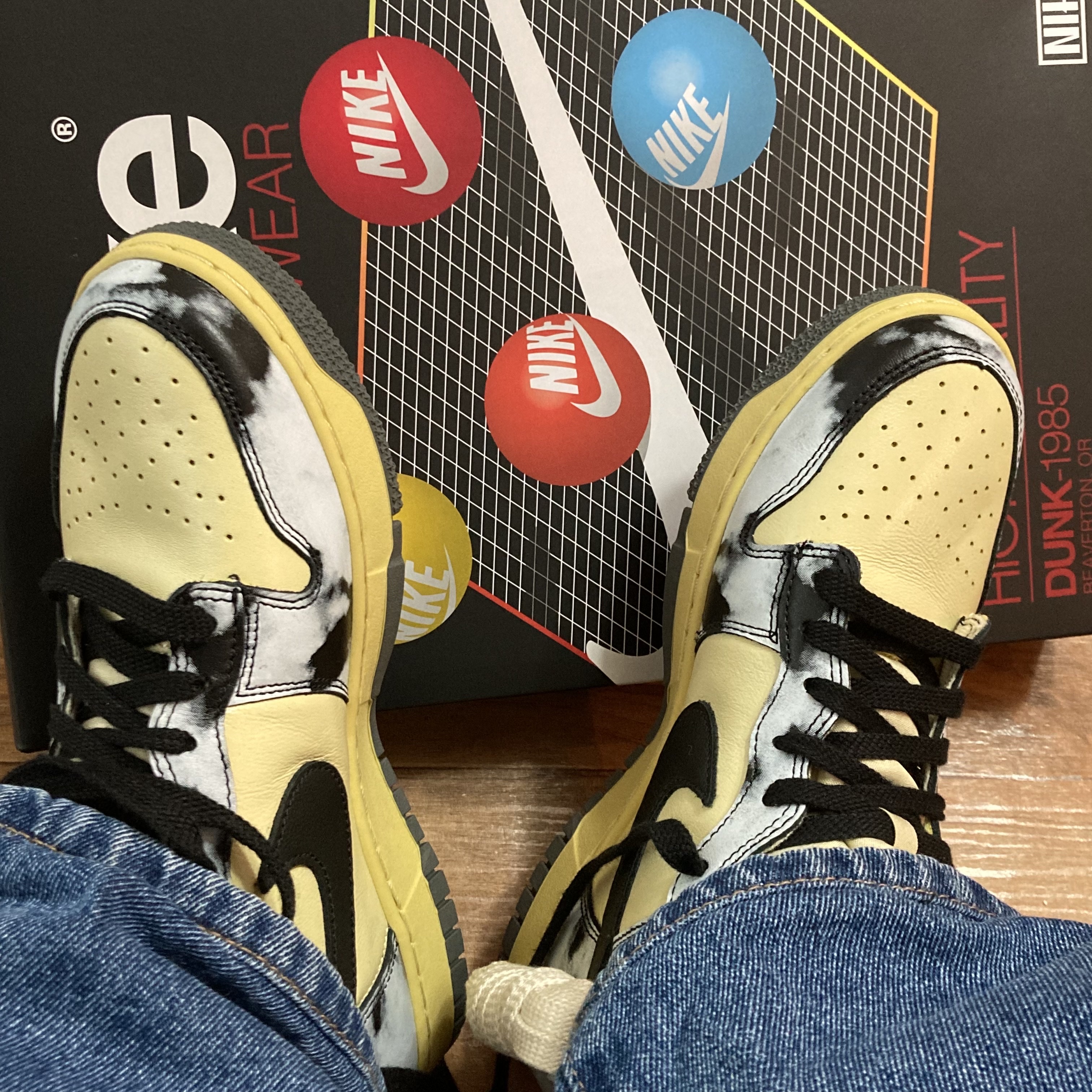 Nike Dunk High 1985 SP Black Acid Wash 착용 스타일
