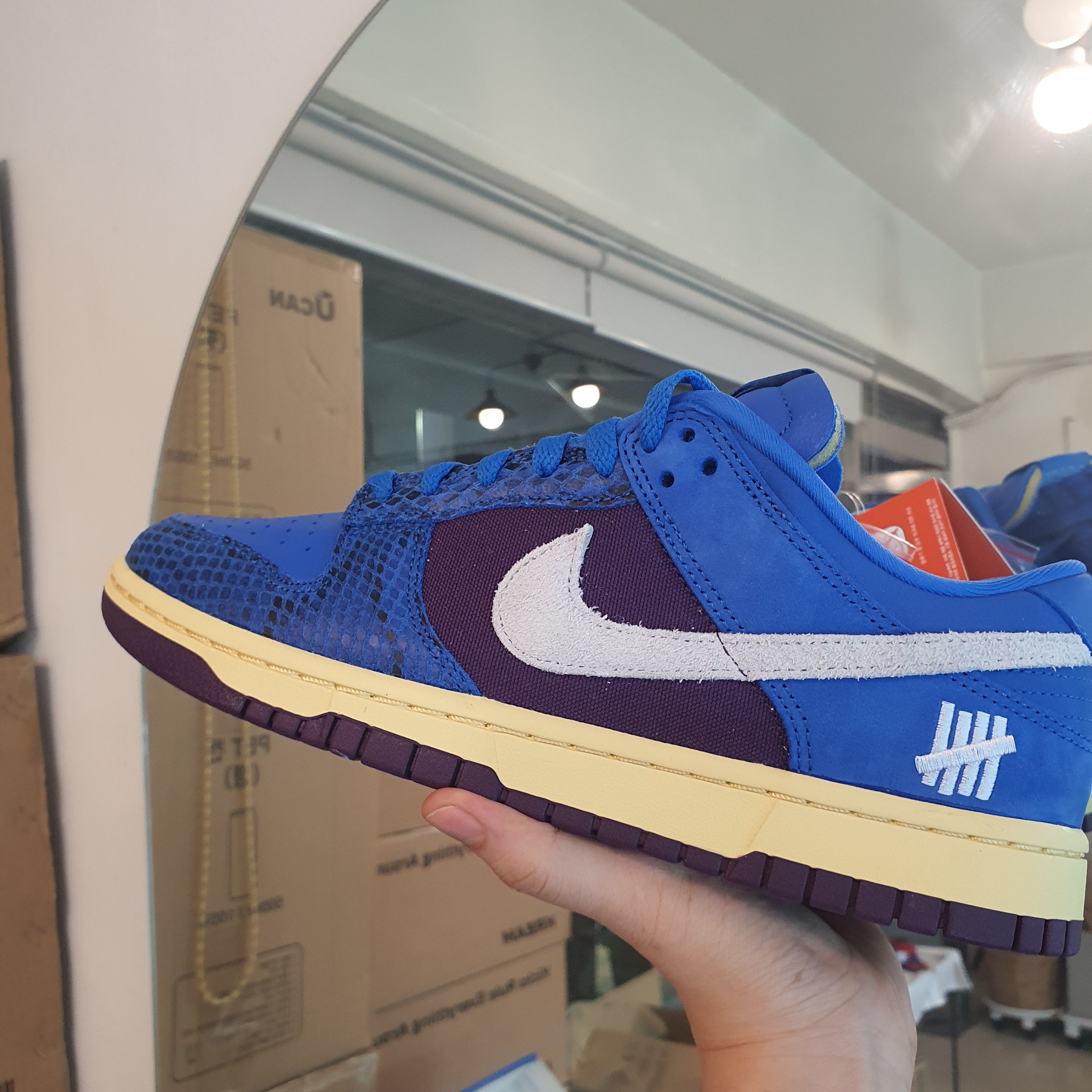 Nike x Undefeated Dunk Low SP 5 On It 착용 스타일