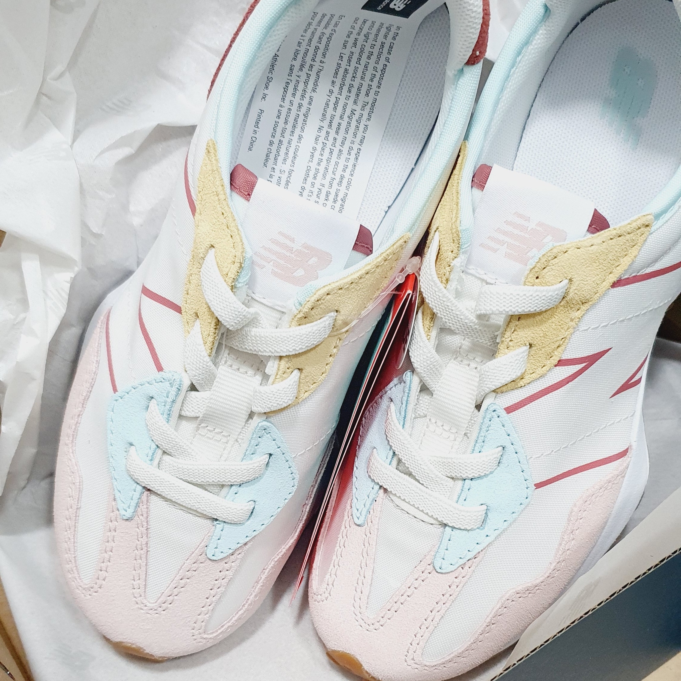 (PS) New Balance 327 Pink Henna 착용 스타일 - 1