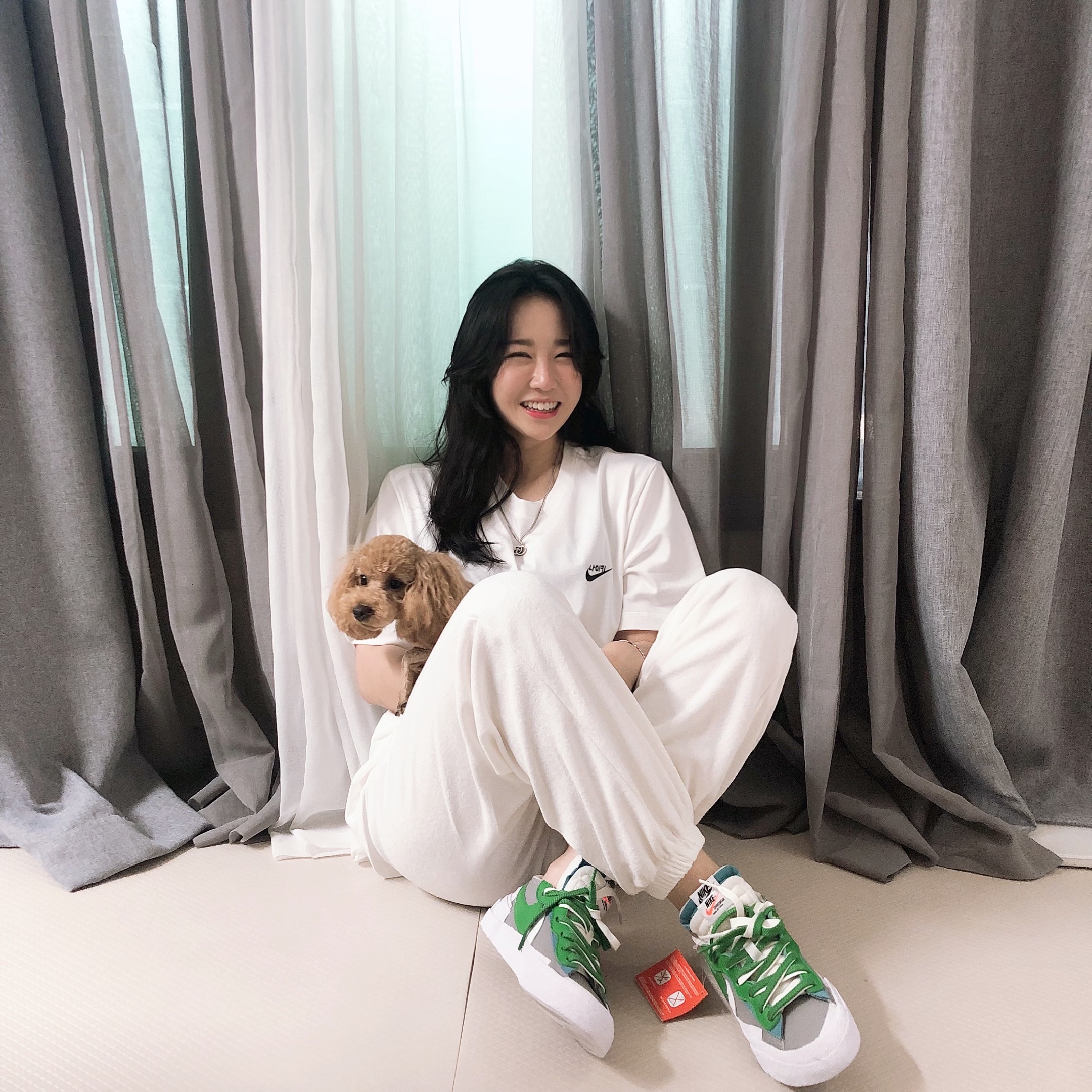 Nike x Sacai Blazer Low Classic Green, Nike Hangul T-Shirt White 착용 스타일