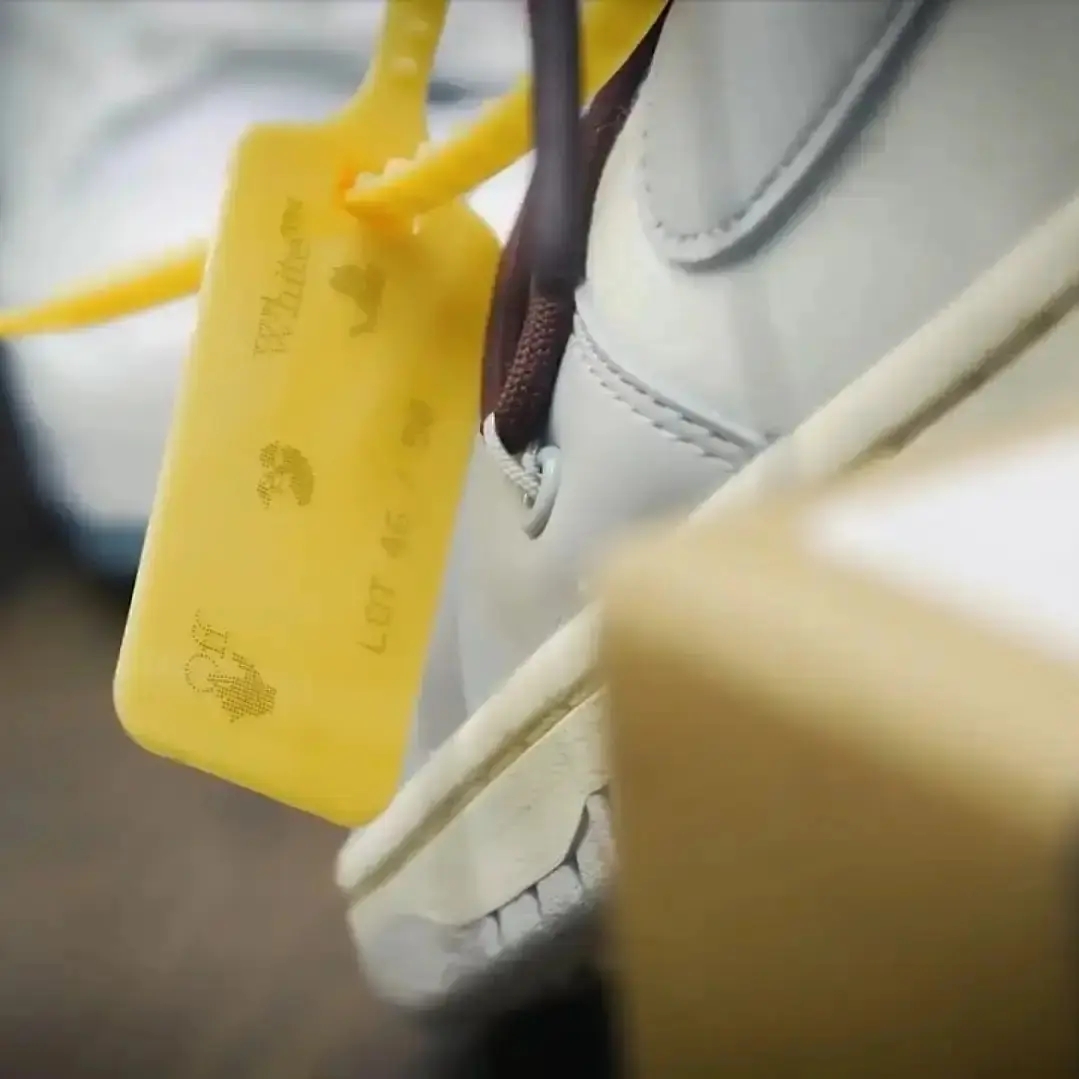 Nike x Off-White Dunk Low The 50 - Lot 46, Nike x Sacai Blazer Low Iron Grey 착용 스타일 - 2