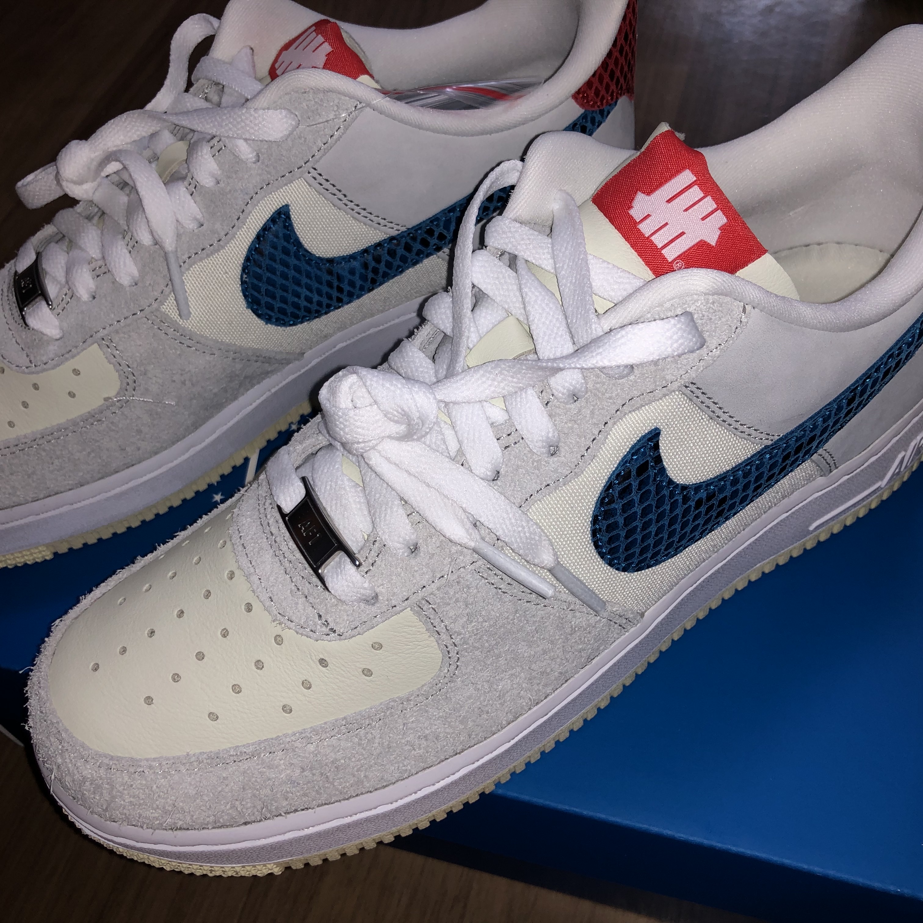 Nike x Undefeated Air Force 1 Low SP 5 On It 착용 스타일 - 3