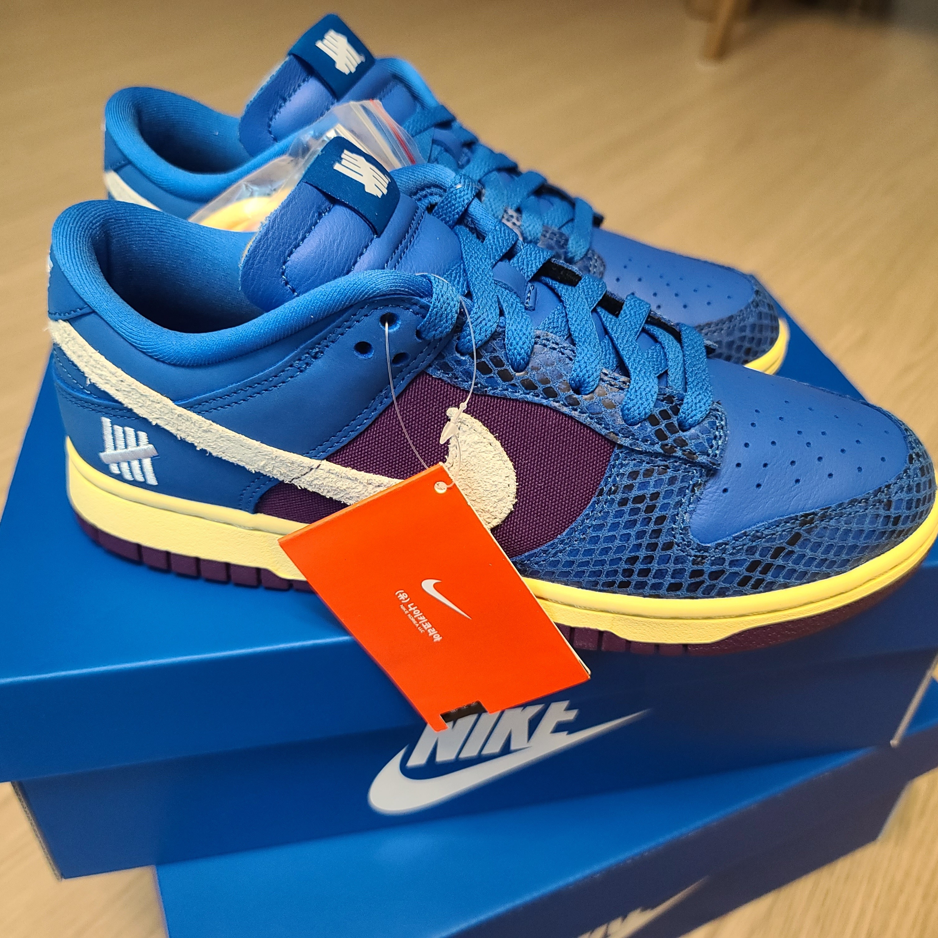 Nike x Undefeated Dunk Low SP 5 On It 착용 스타일 - 1