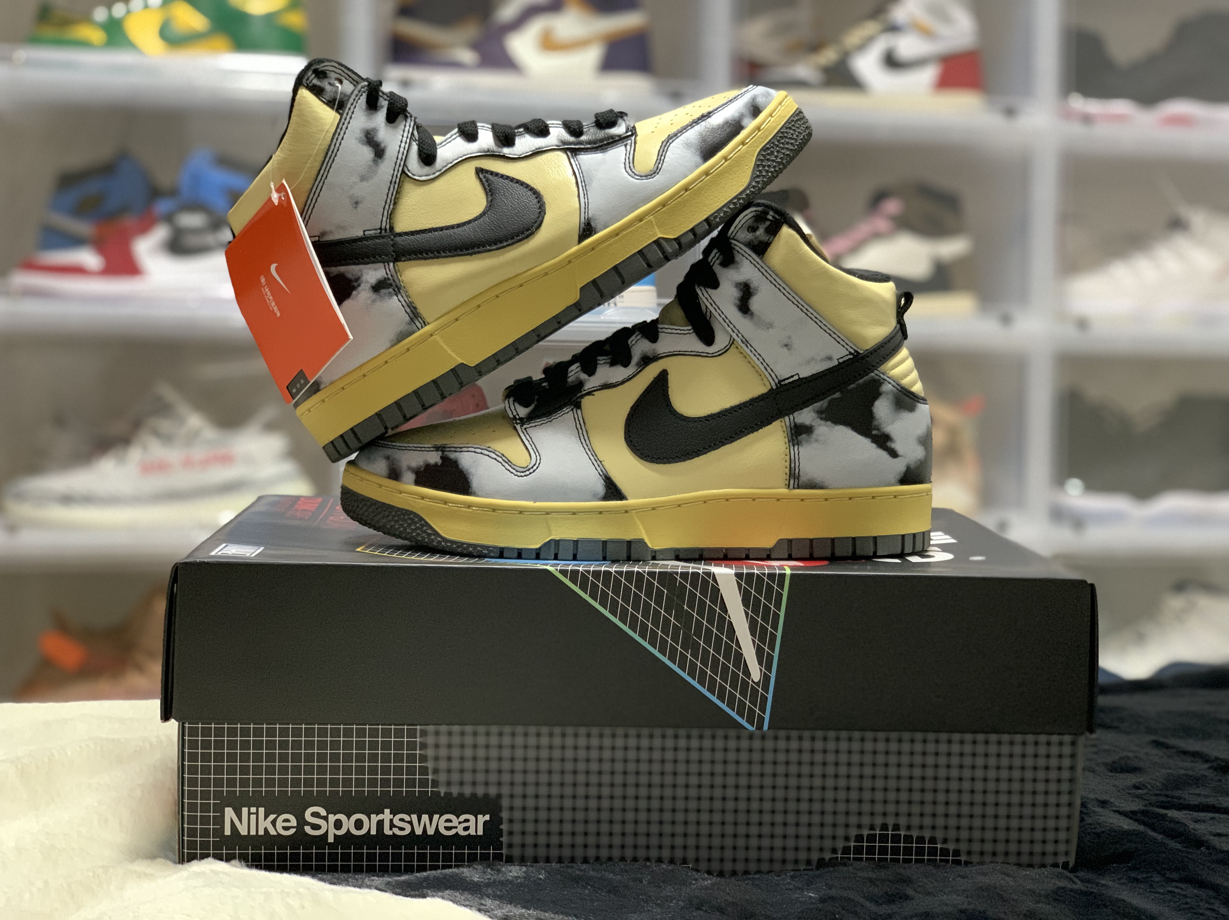 Nike Dunk High 1985 SP Black Acid Wash 착용 스타일 - 3