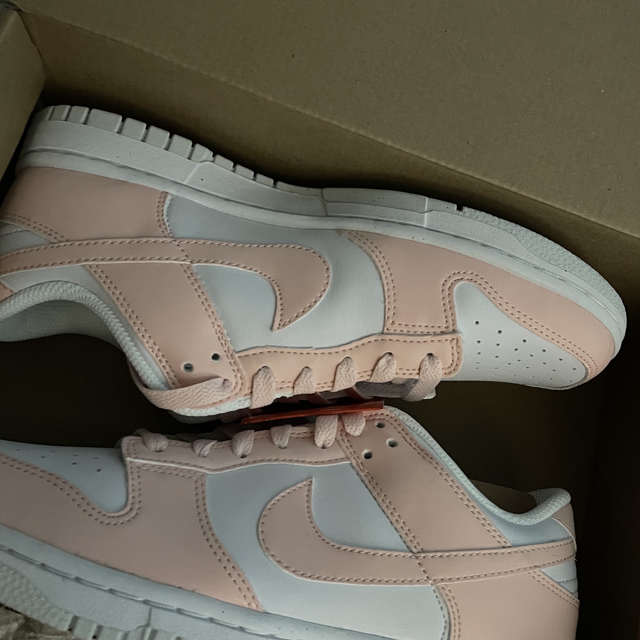 (W) Nike Dunk Low Next Nature Pale Coral 착용 스타일