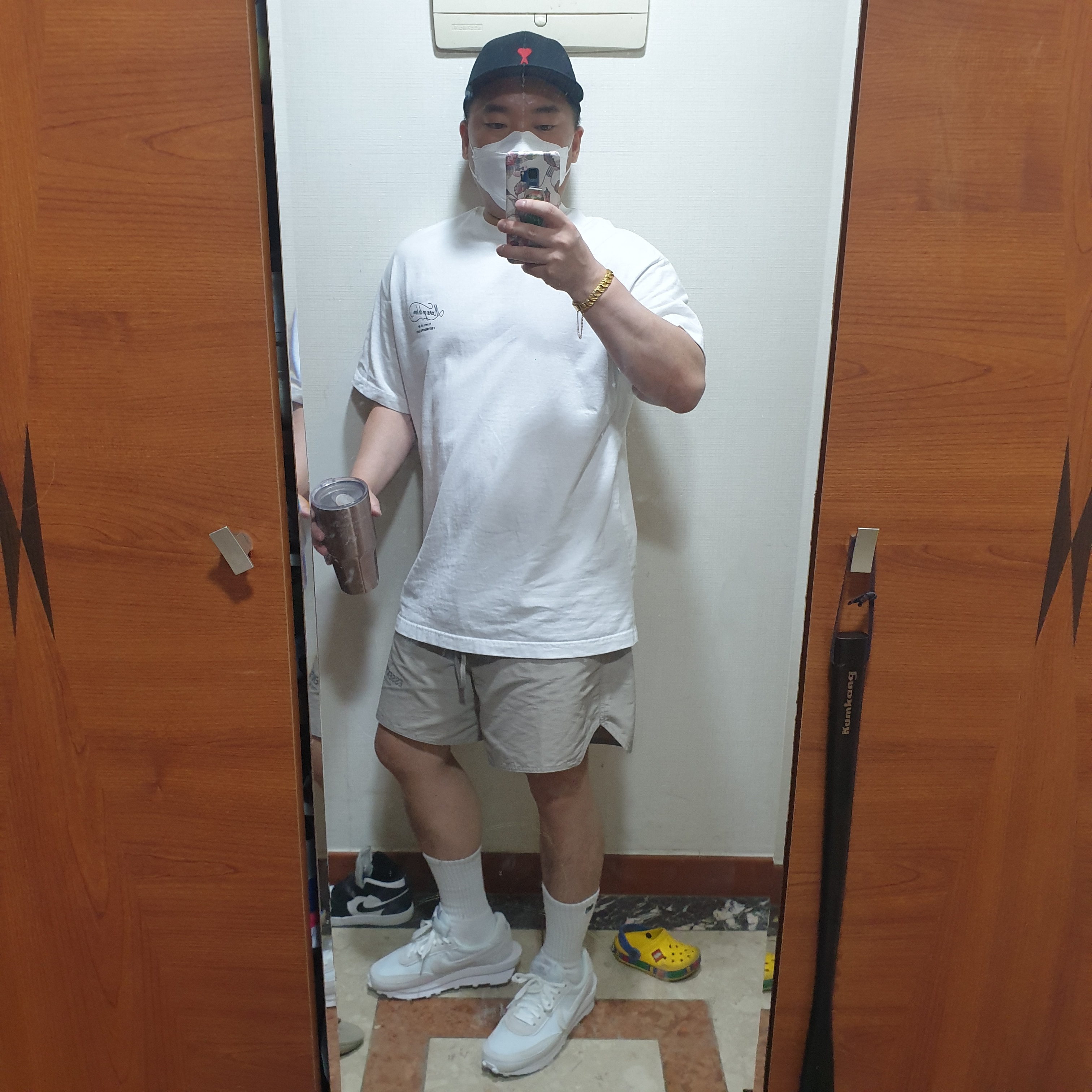 Nike x Sacai LDWaffle White Nylon, AMI de Coeur Baseball Cap Black 착용 스타일