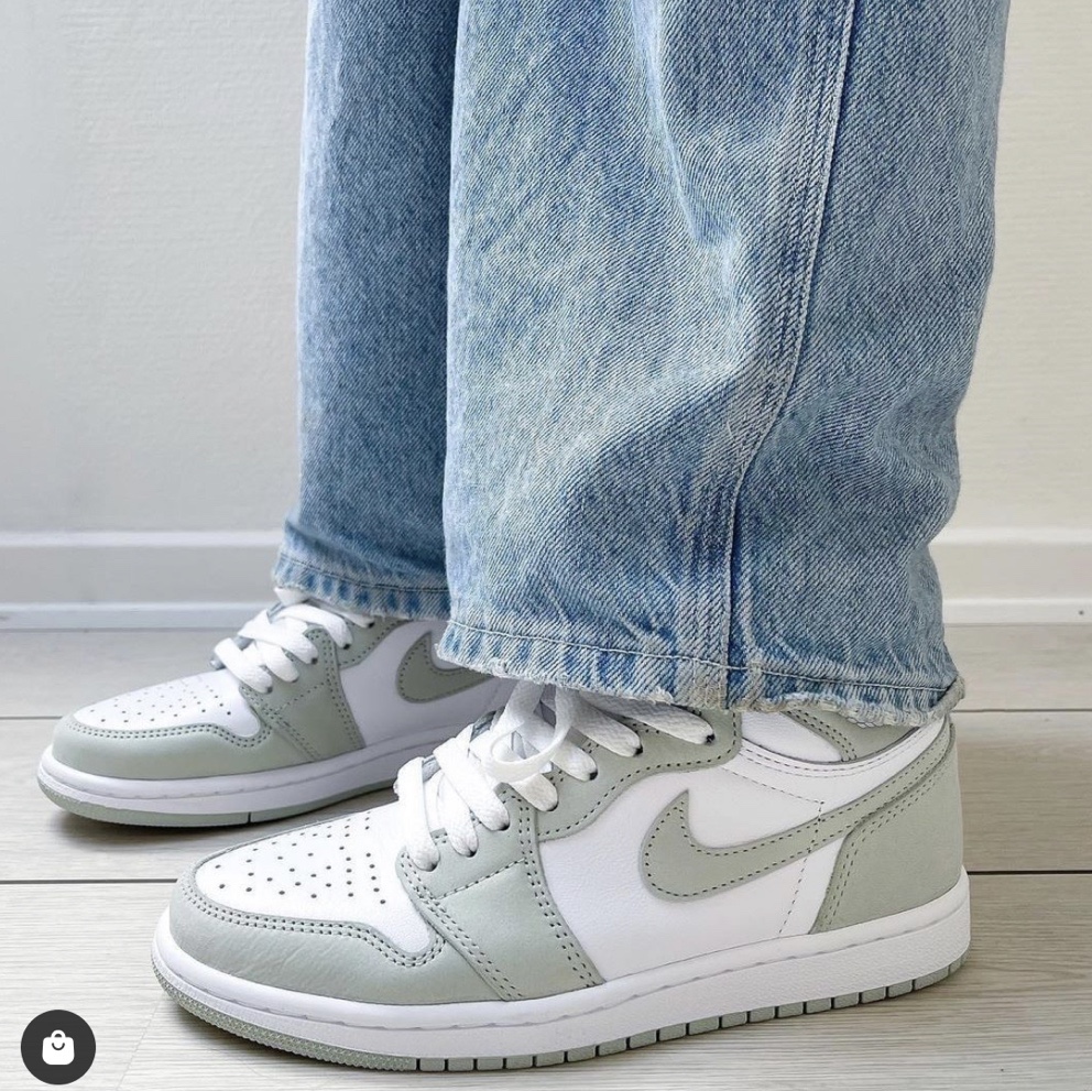 (W) Jordan 1 Retro High OG Seafoam 착용 스타일 - 2