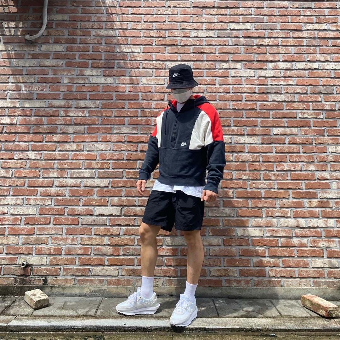 Nike x Sacai LDWaffle White Nylon 착용 스타일
