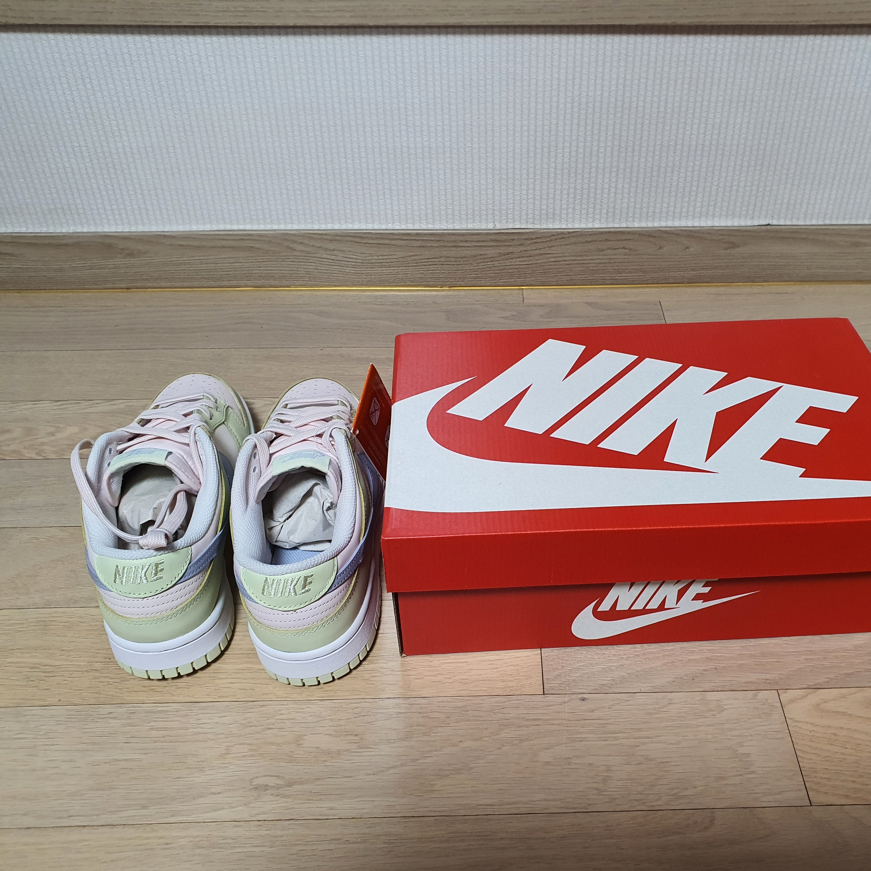 (W) Nike Dunk Low Light Soft Pink 착용 스타일 - 3