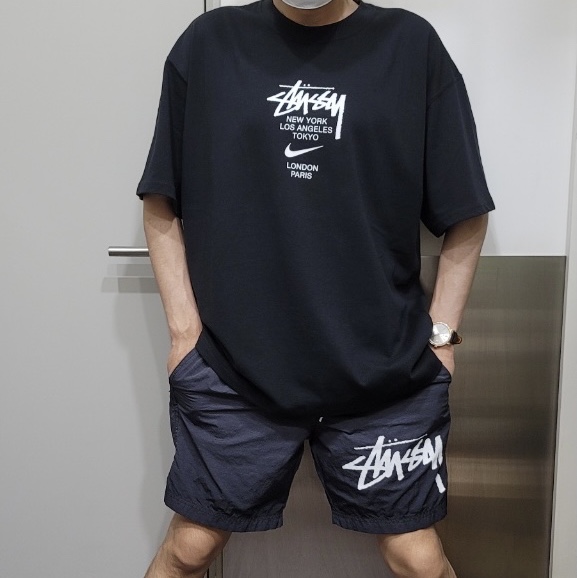 Nike x Stussy WT T-Shirt Black - US/EU, Nike x Stussy Water Shorts Off Noir 착용 스타일