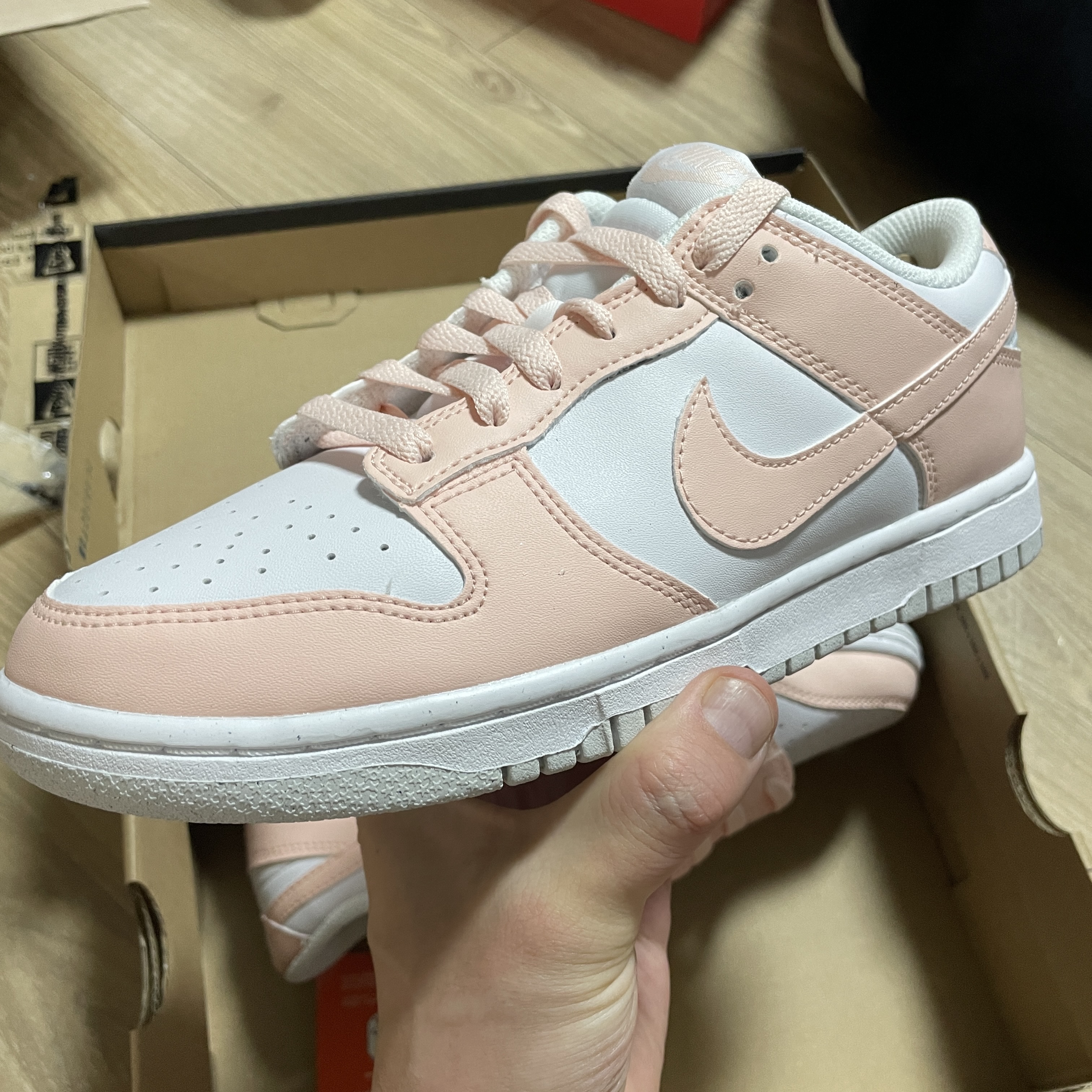 (W) Nike Dunk Low Next Nature Pale Coral 착용 스타일 - 4