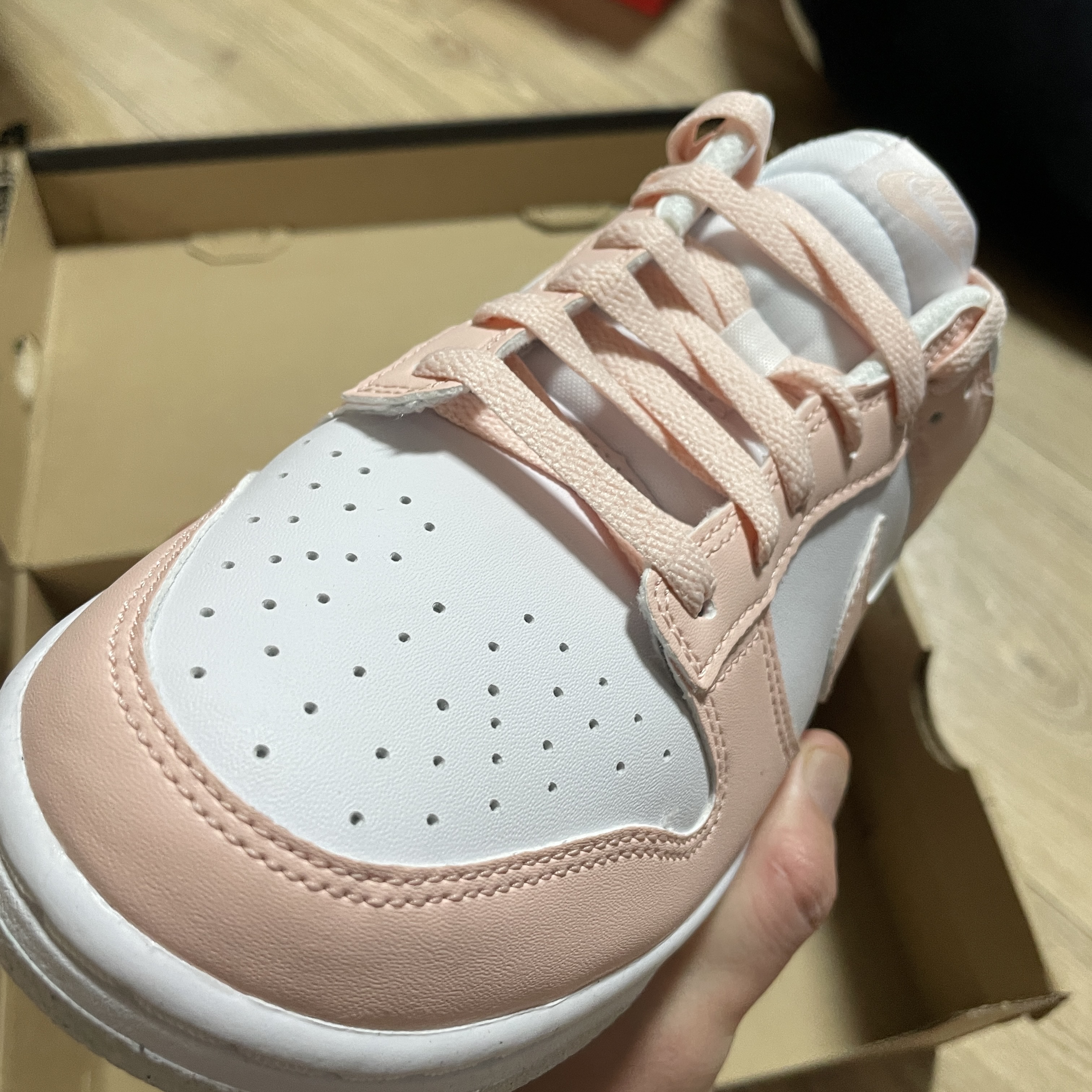 (W) Nike Dunk Low Next Nature Pale Coral 착용 스타일 - 2