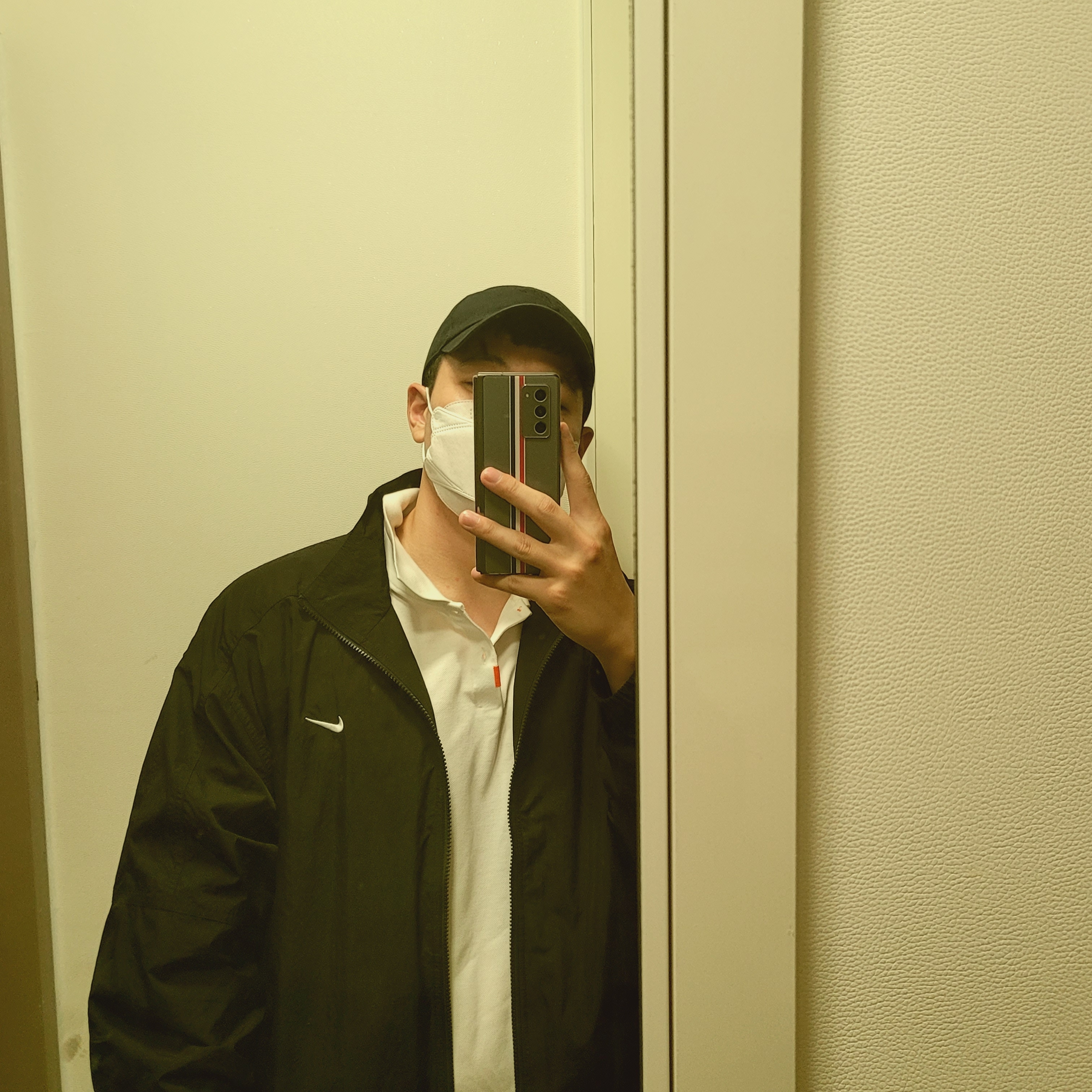 Nike M NRG Track Jacket Black 착용 스타일