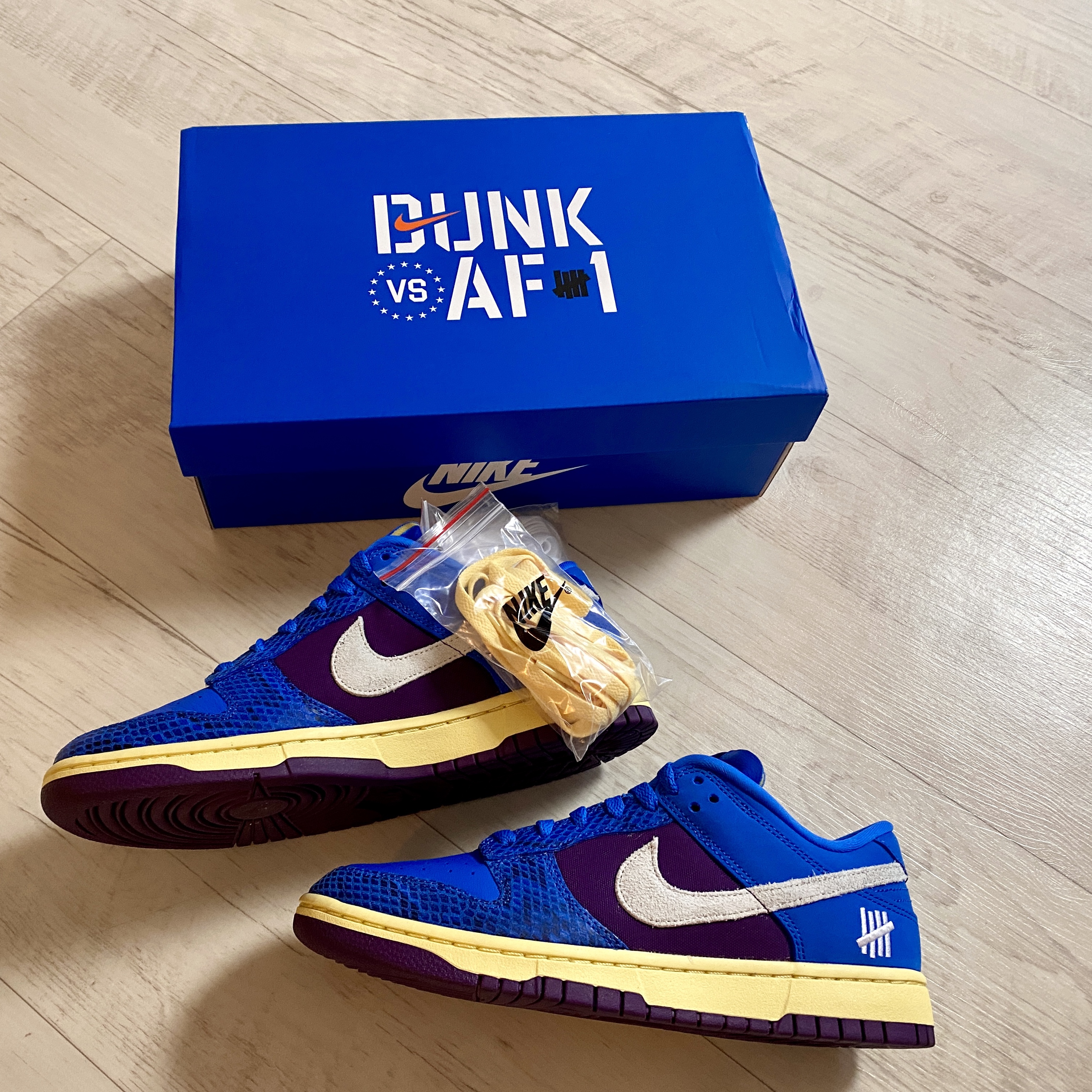 Nike x Undefeated Dunk Low SP 5 On It 착용 스타일