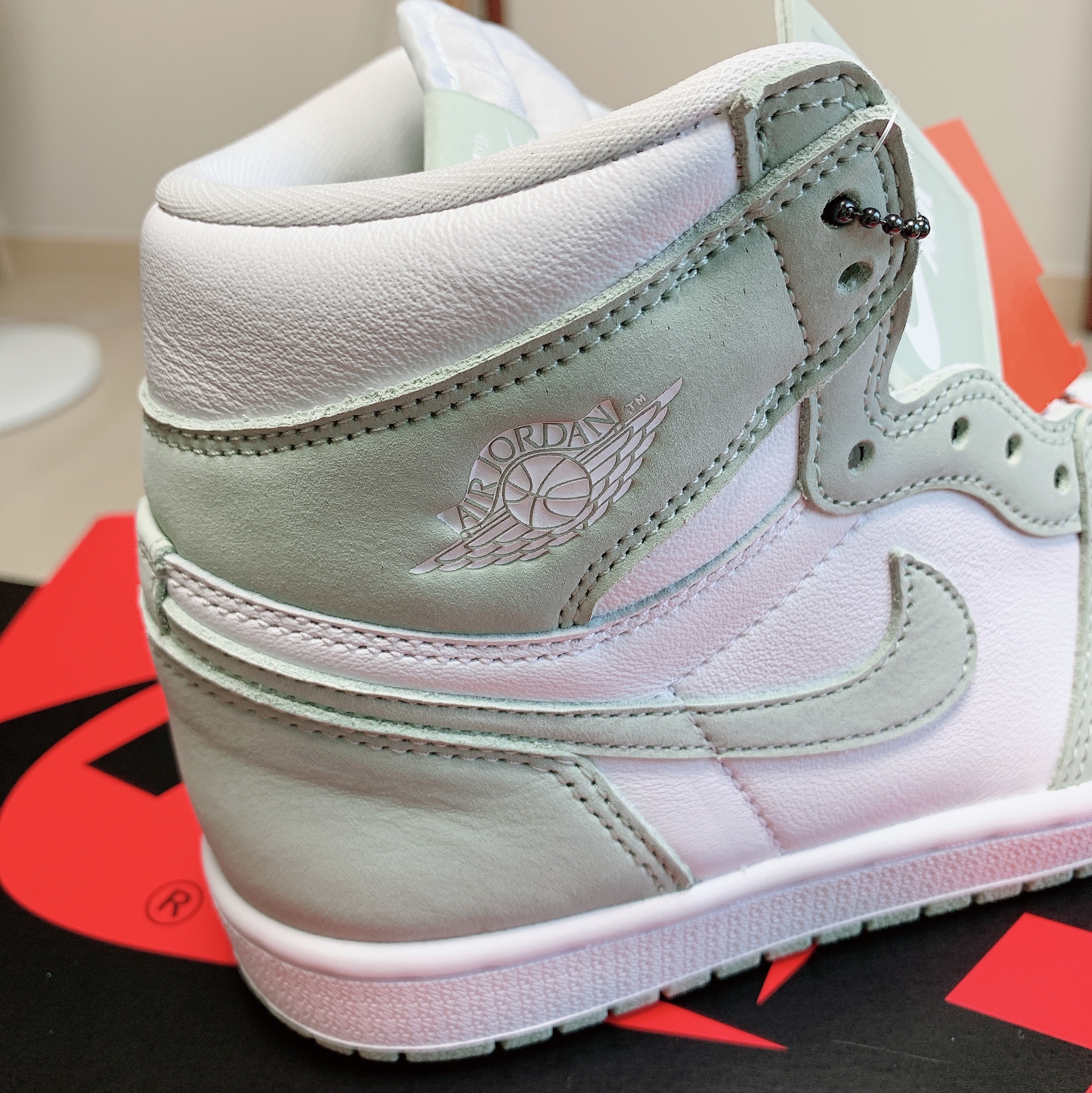 (W) Jordan 1 Retro High OG Seafoam 착용 스타일 - 3