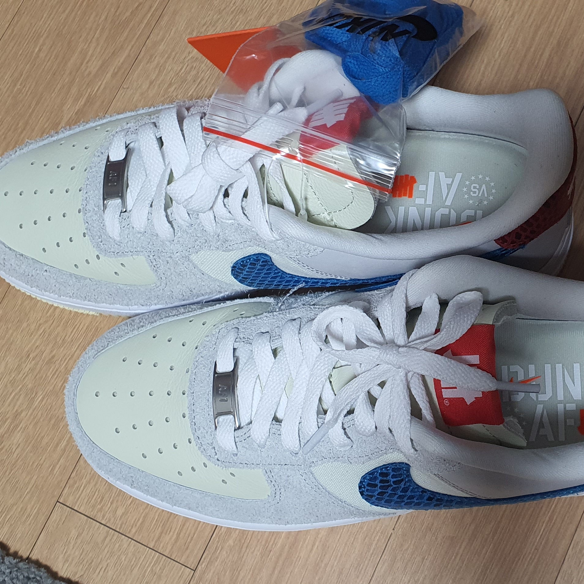 Nike x Undefeated Air Force 1 Low SP 5 On It 착용 스타일 - 4