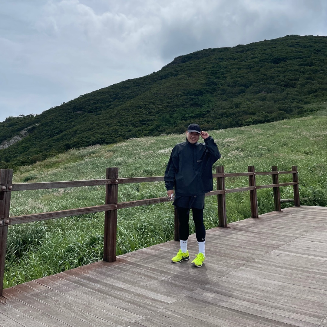 Essentials Track Jacket Black Reflective - 20FW, Essentials Volley Shorts Black Reflective - 20SS 착용 스타일