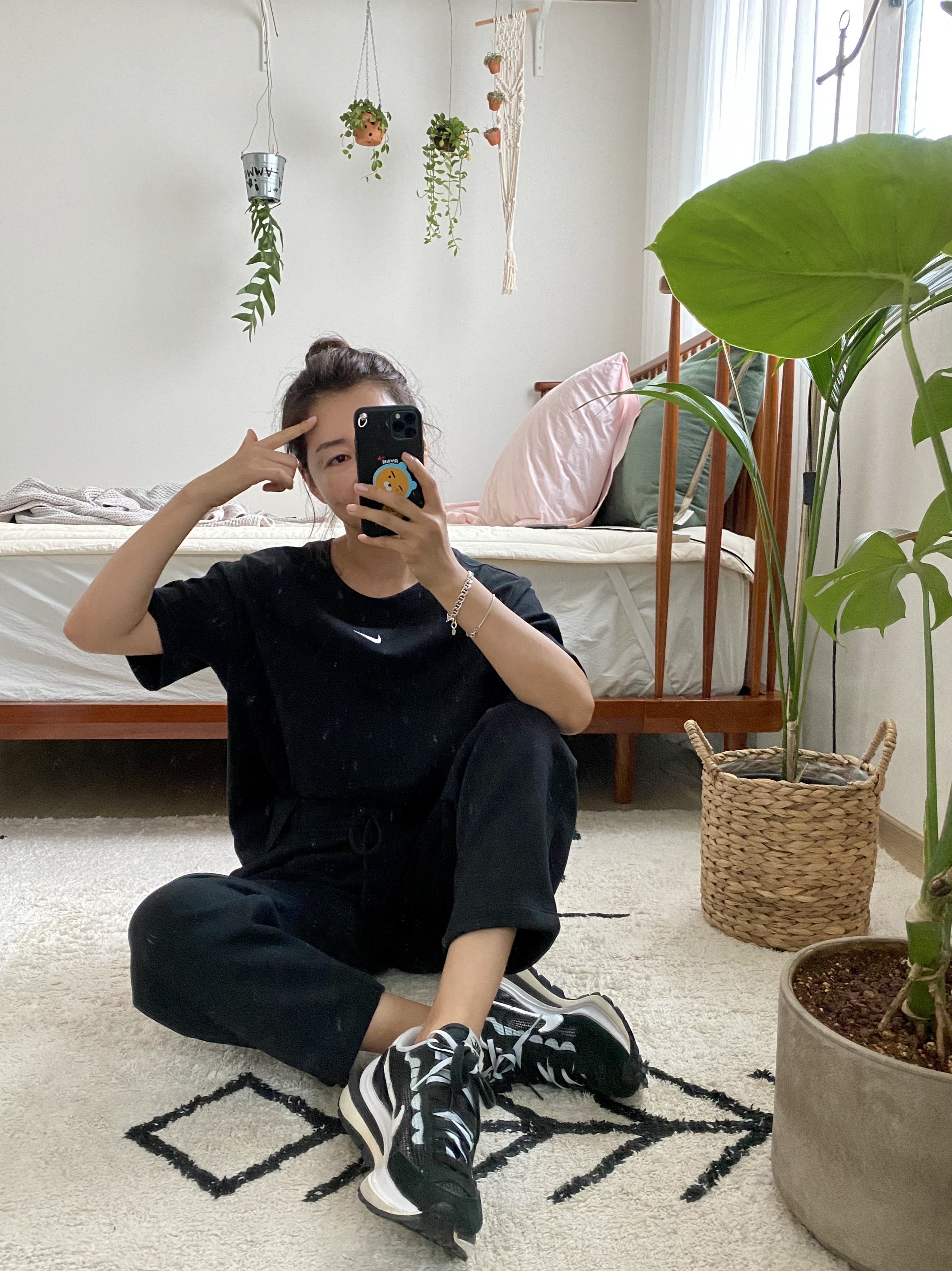 Nike x Sacai VaporWaffle Black White 착용 스타일