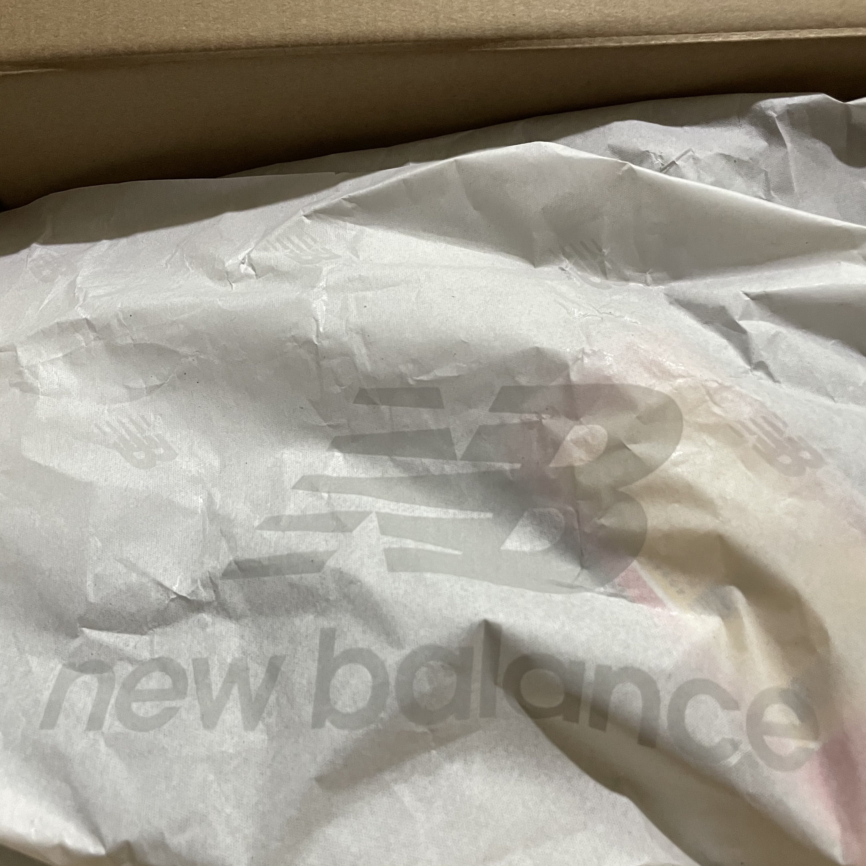 New Balance 2002R Grey 착용 스타일 - 3