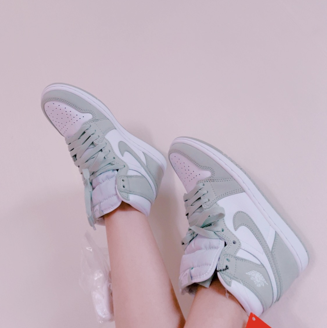 (W) Jordan 1 Retro High OG Seafoam 착용 스타일