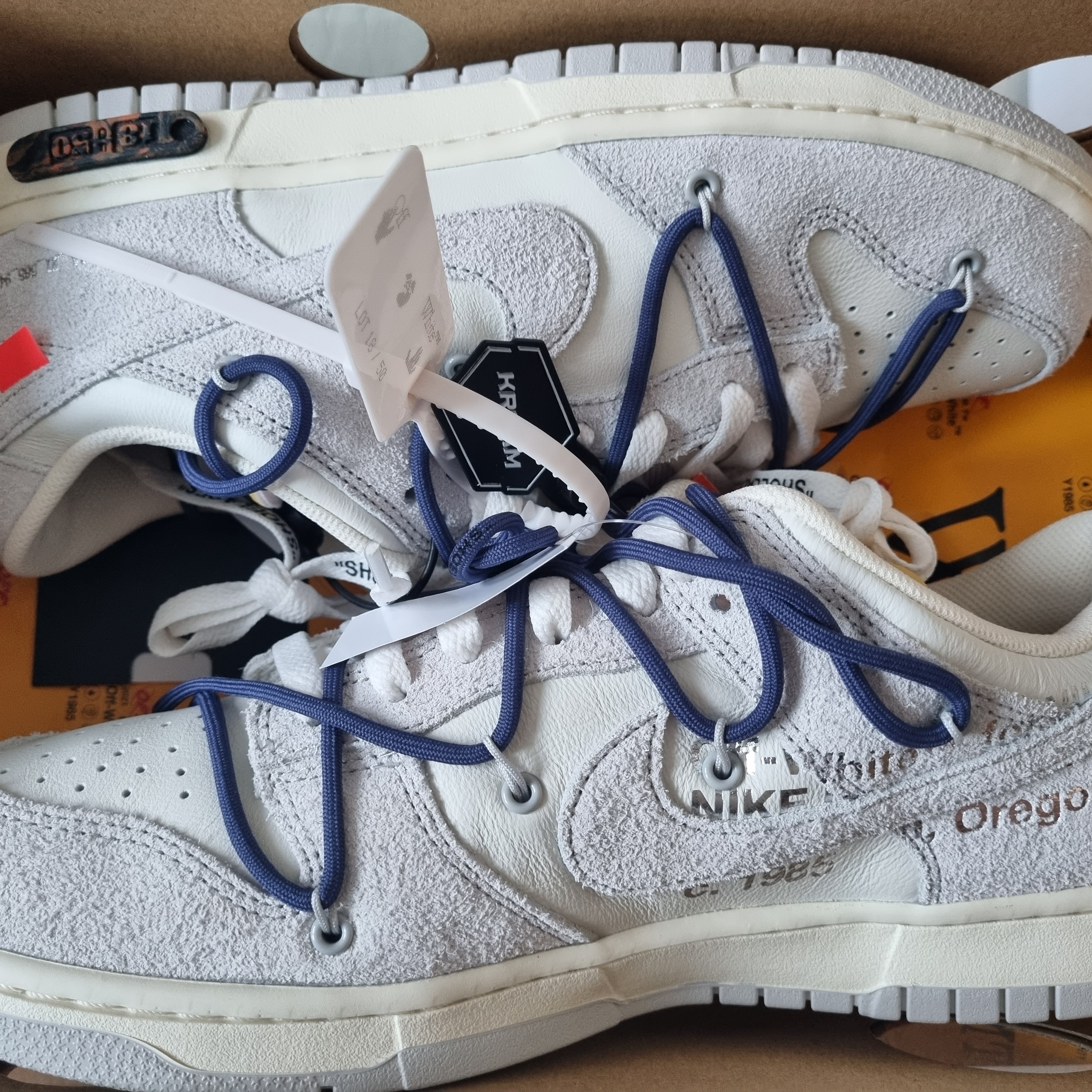 Nike x Off-White Dunk Low The 50 - Lot 18, Jordan 3 x Fragment Retro SP White Black 착용 스타일 - 1