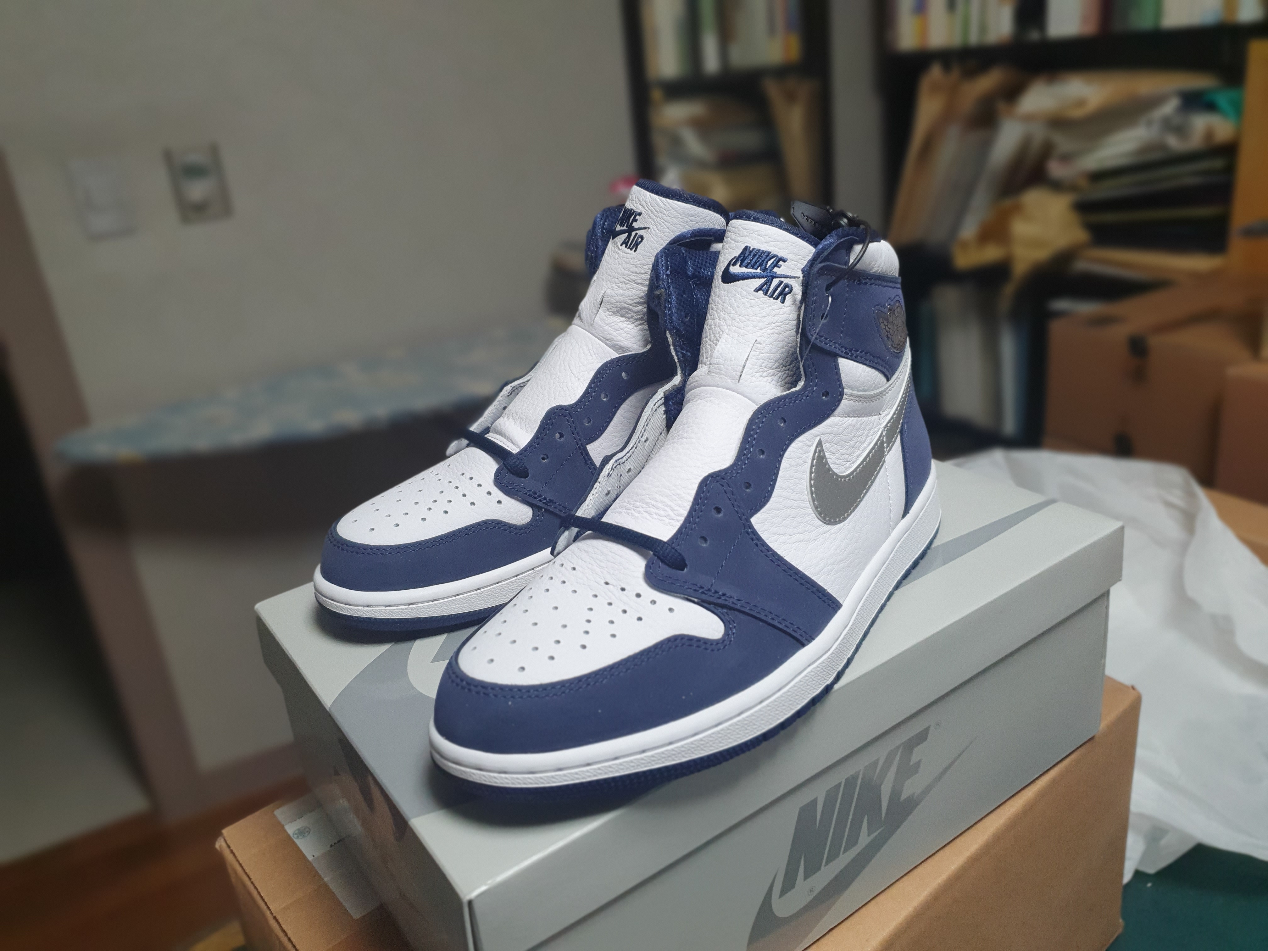 Jordan 1 Retro High OG CO.JP Midnight Navy 착용 스타일 - 1