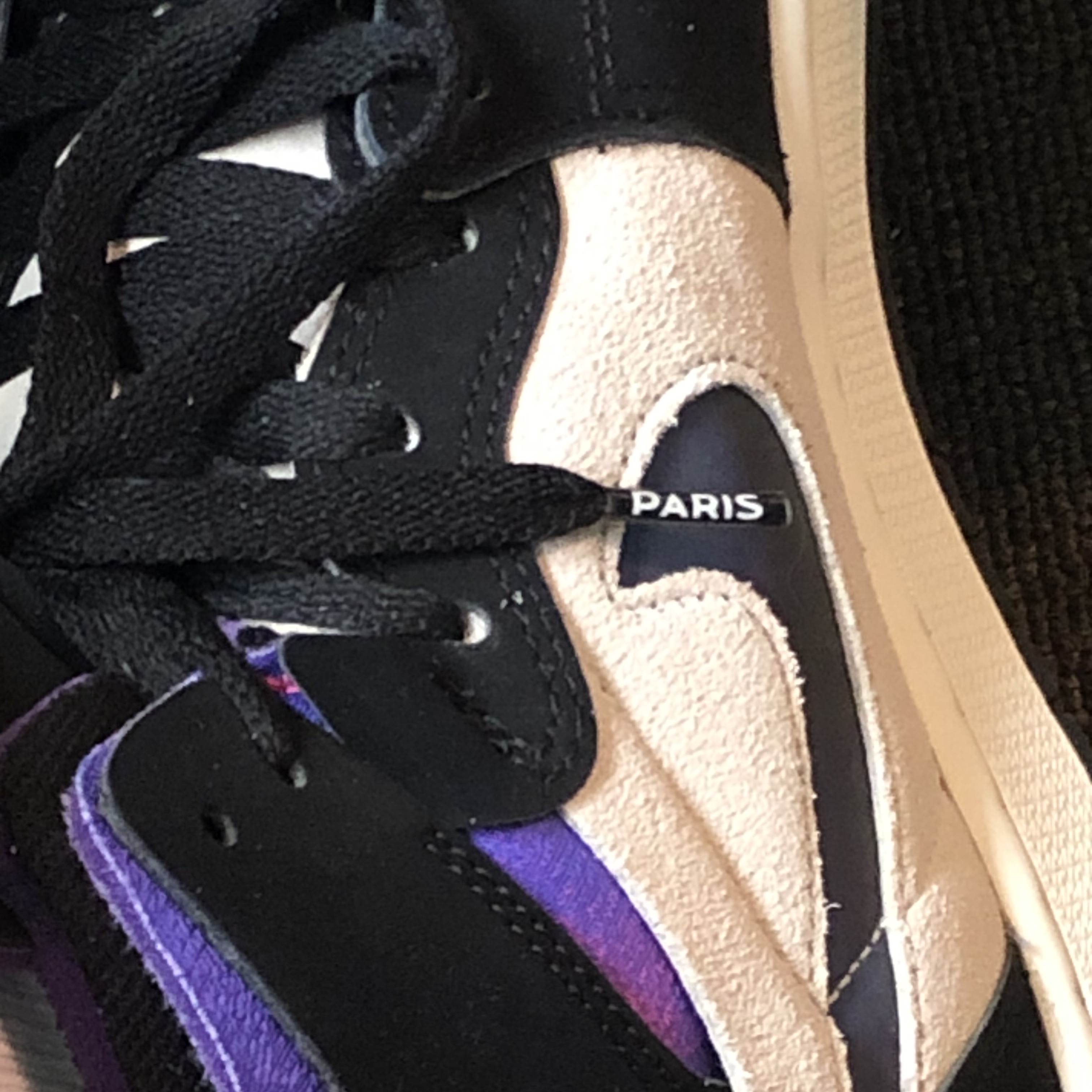 Jordan 1 x Paris Saint-Germain Zoom Air CMFT 착용 스타일 - 1