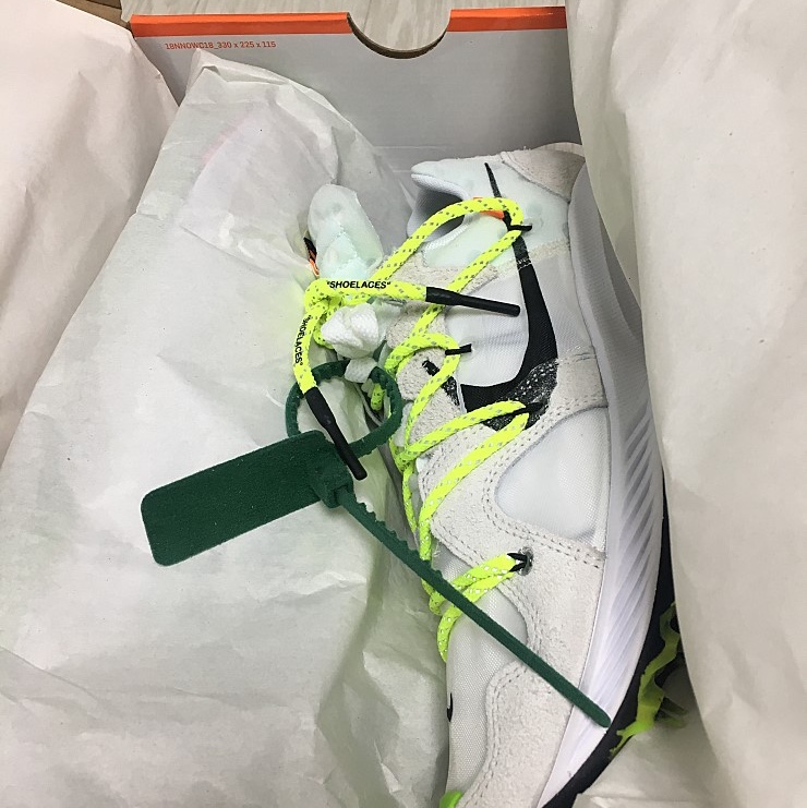 (W) Nike x Off-White Zoom Terra Kiger 5 White 착용 스타일