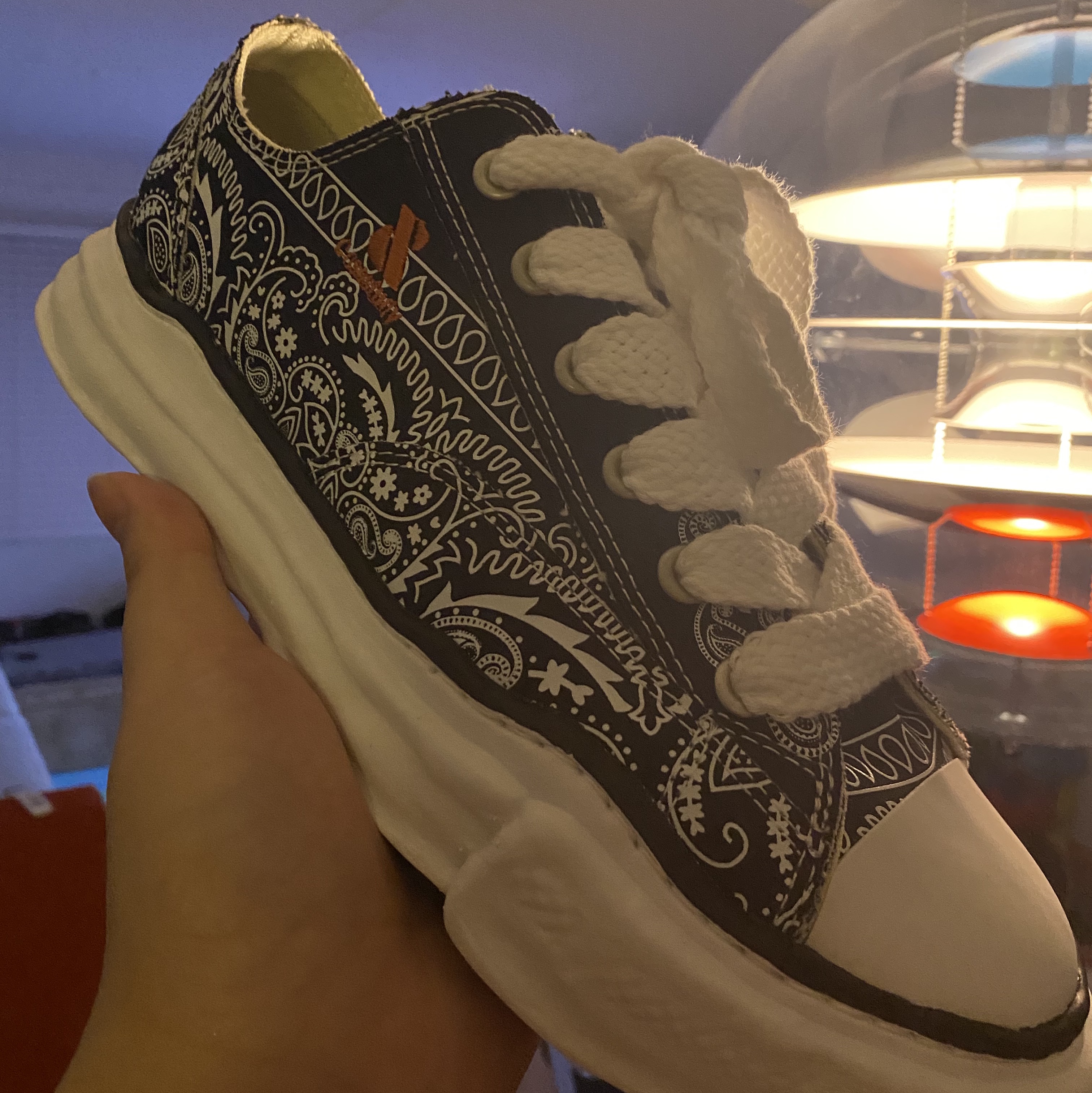 Maison Mihara Yasuhiro x Casestudy Peterson OG Sole Bandana Low-top Sneakers Black 착용 스타일