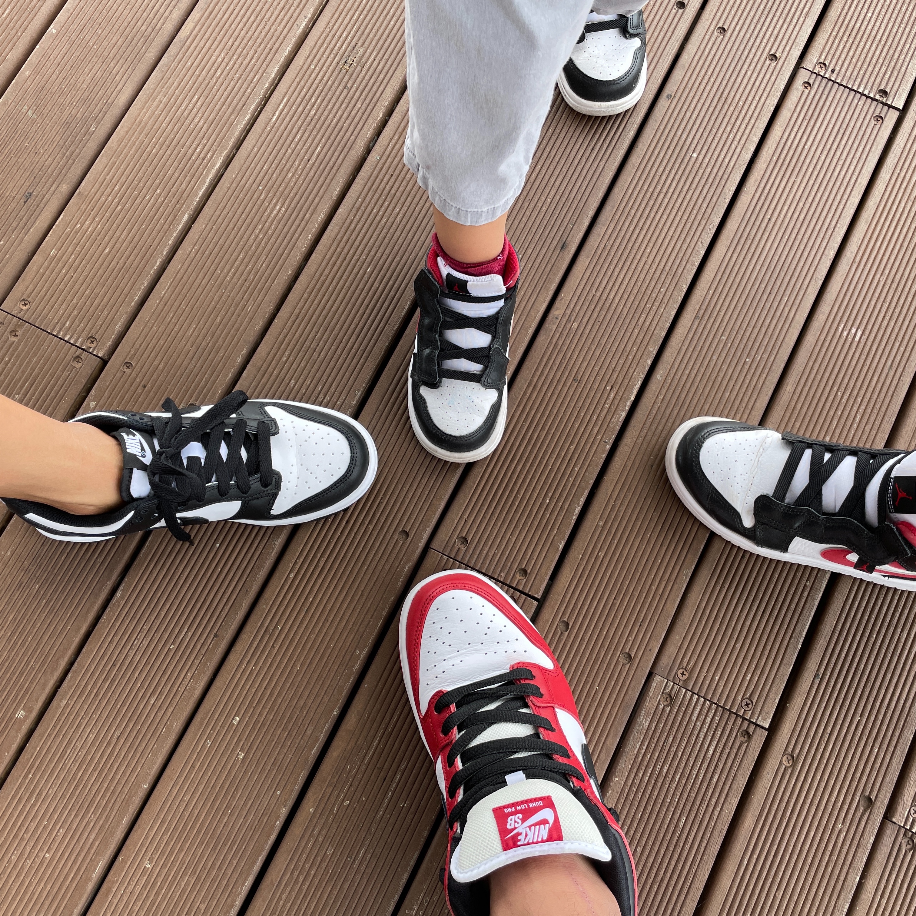Nike SB Dunk Low Pro Chicago, (GS) Nike Dunk Low Black 착용 스타일