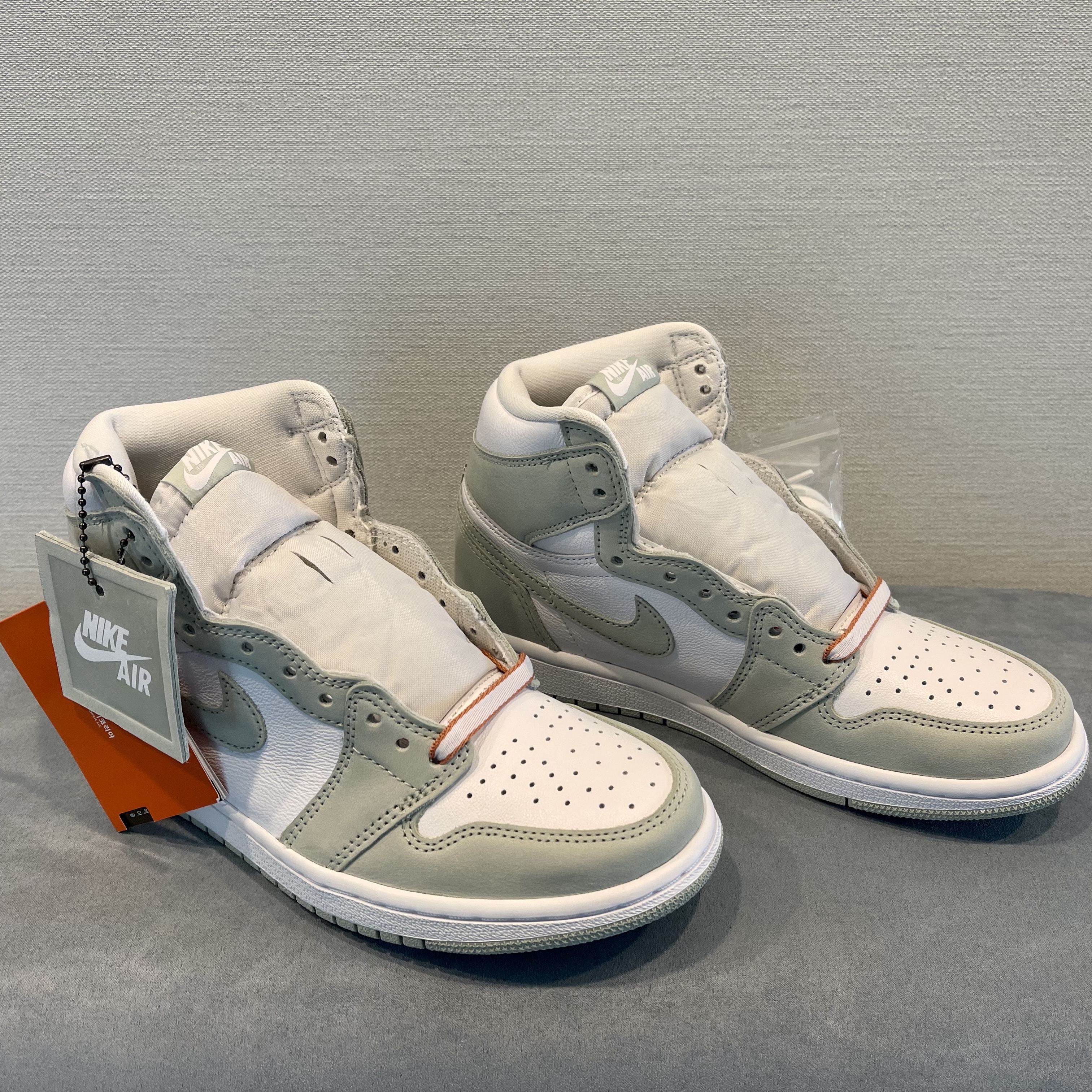 (W) Jordan 1 Retro High OG Seafoam 착용 스타일