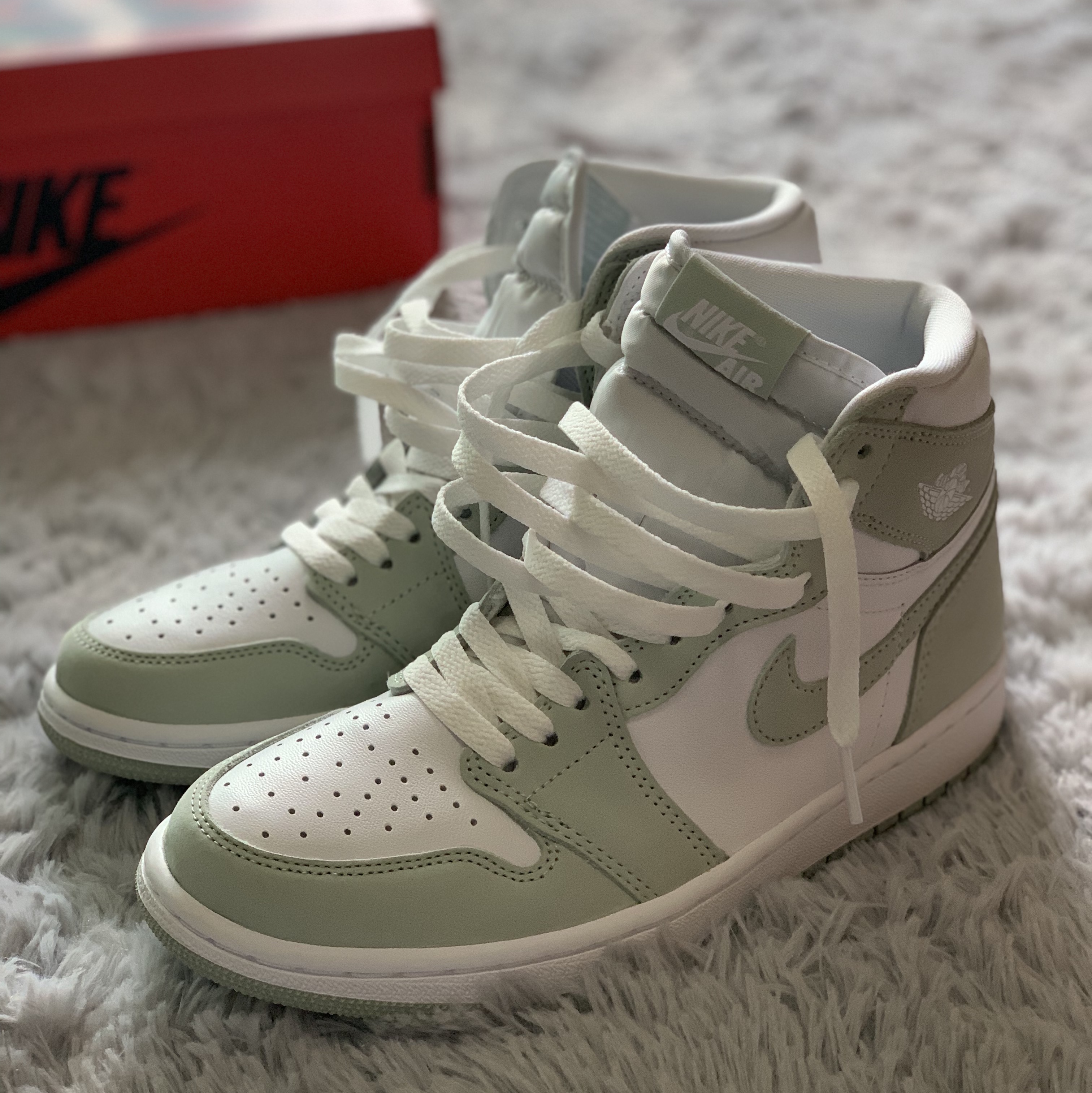 (W) Jordan 1 Retro High OG Seafoam 착용 스타일