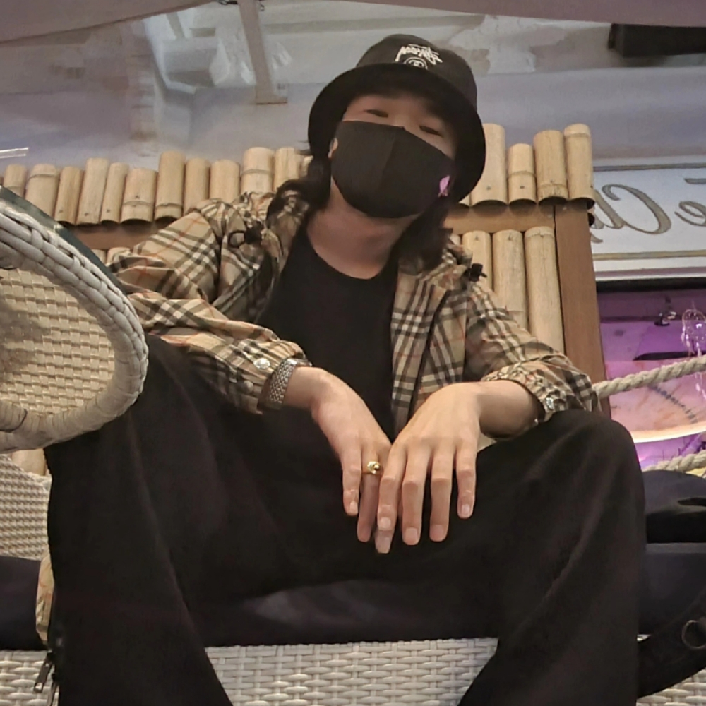 KREAM 프로필 이미지