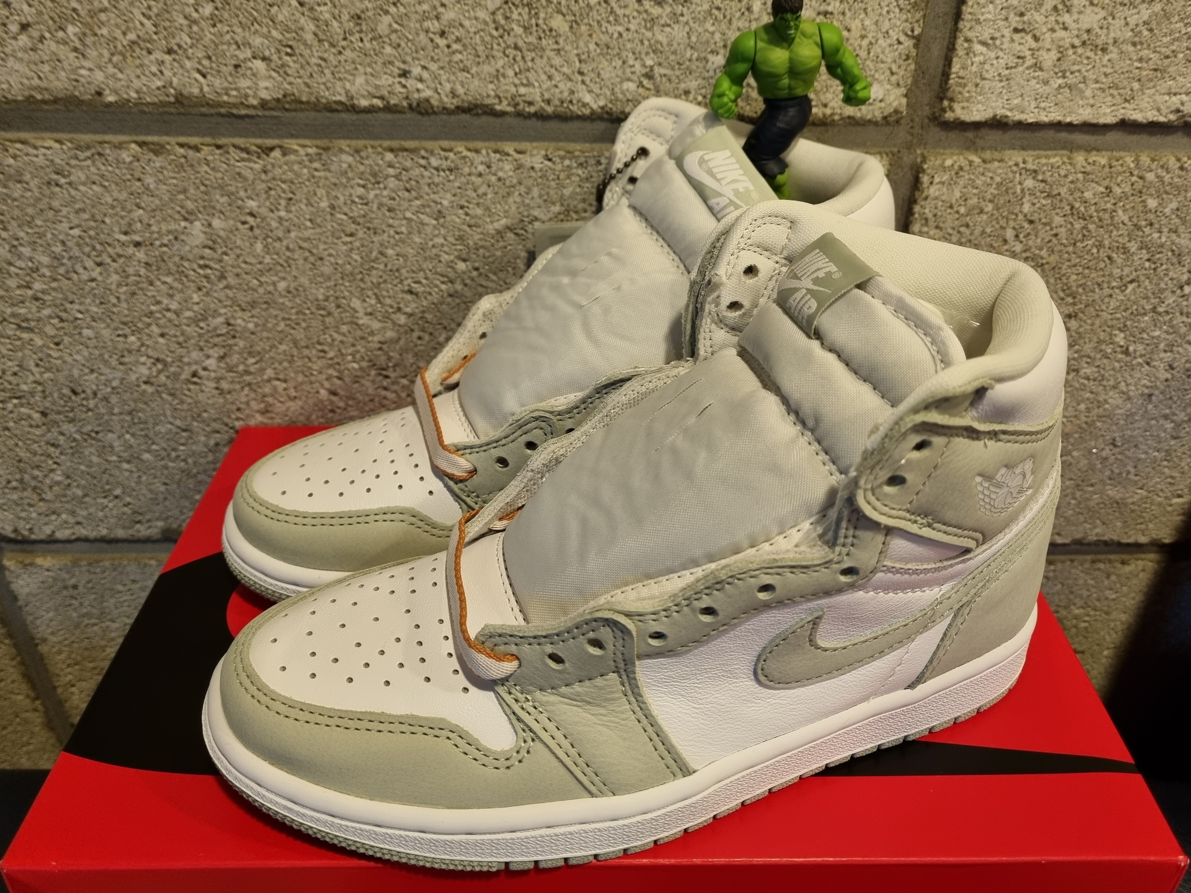 (W) Jordan 1 Retro High OG Seafoam 착용 스타일 - 2