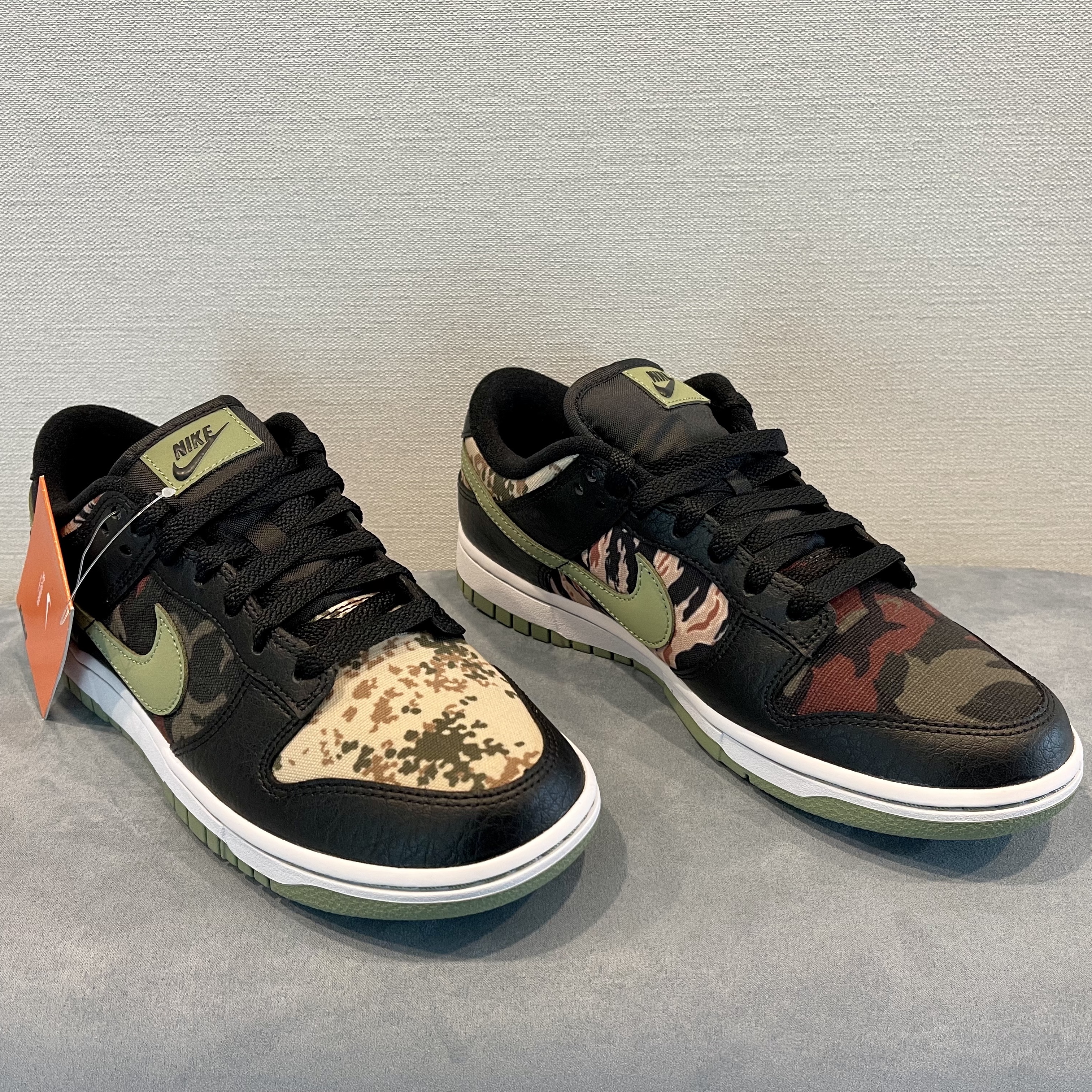 Nike Dunk Low SE Black Multi Camo 착용 스타일
