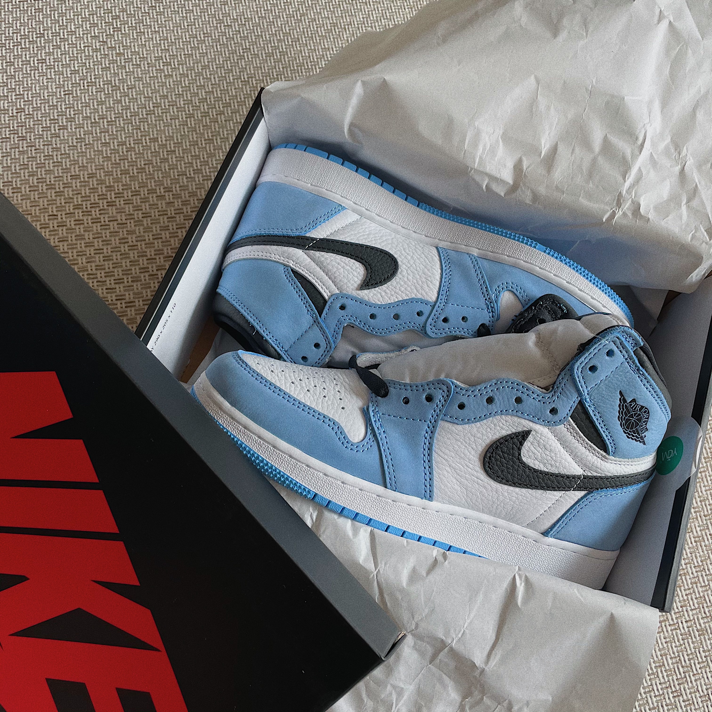 Jordan 1 Retro High OG University Blue, (GS) Jordan 1 Retro High OG University Blue 착용 스타일