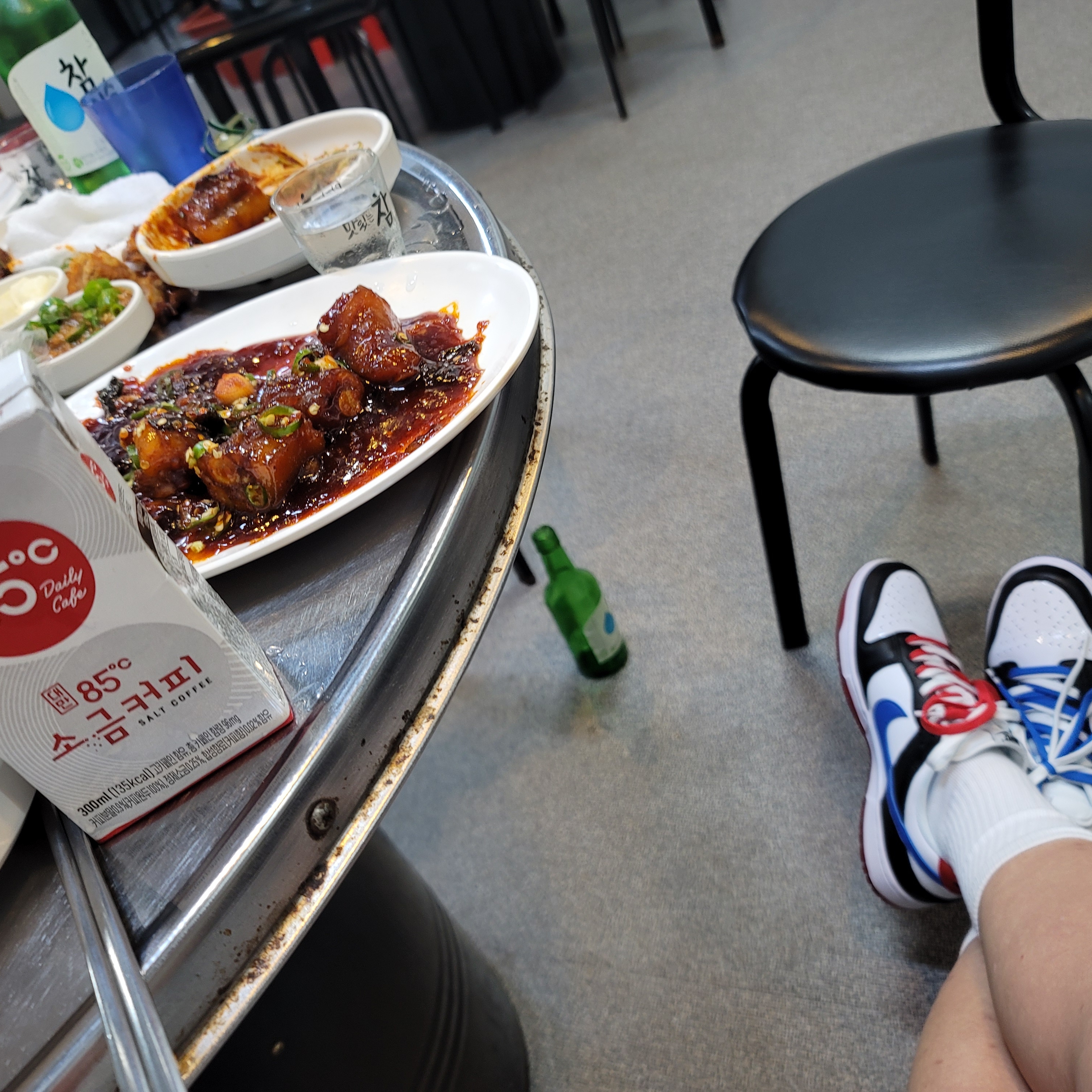 Nike Dunk Low SE Seoul 착용 스타일 - 2