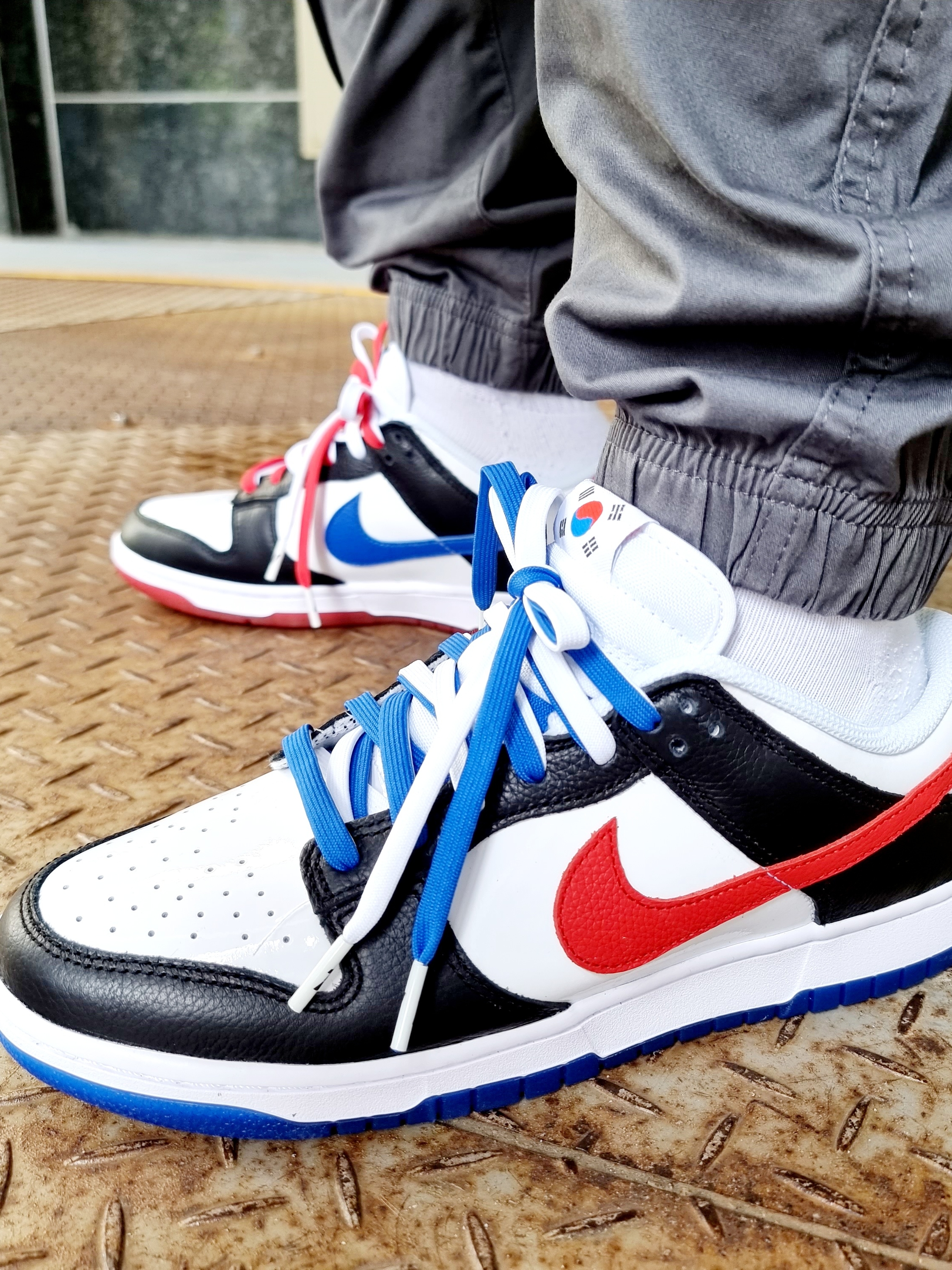 Nike Dunk Low SE Seoul 착용 스타일 - 2