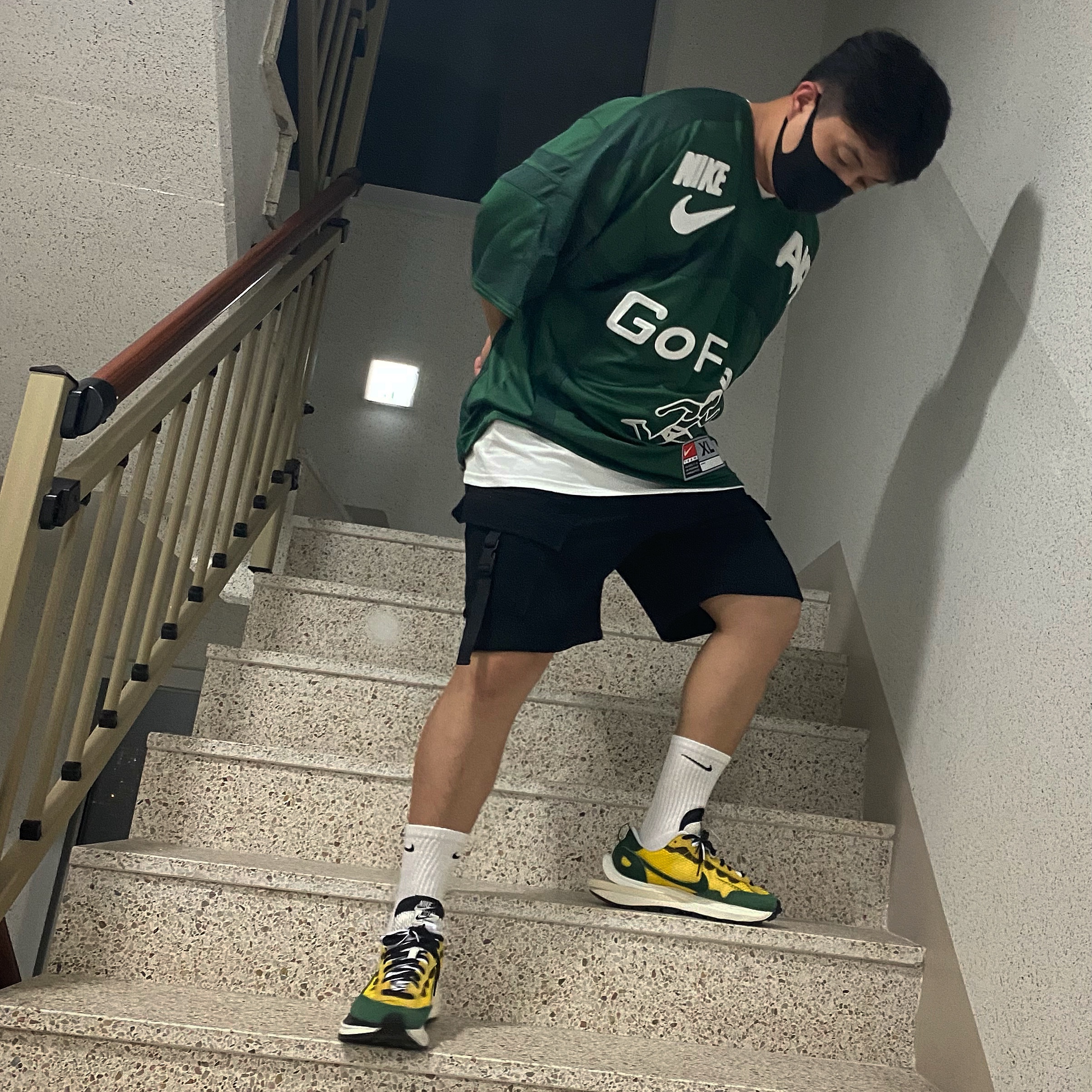 Nike x Cactus Plant Flea Market S/S Jersey Green - Asia, Nike x Sacai VaporWaffle Tour Yellow & Gorge Green Sail 착용 스타일