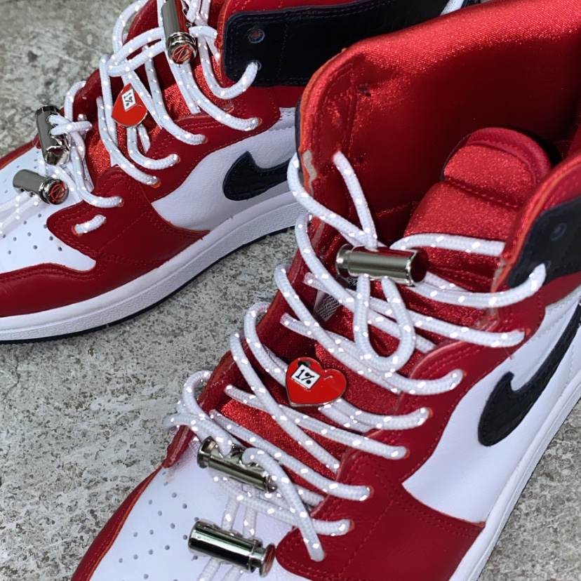 (W) Jordan 1 Retro High Satin Red 착용 스타일