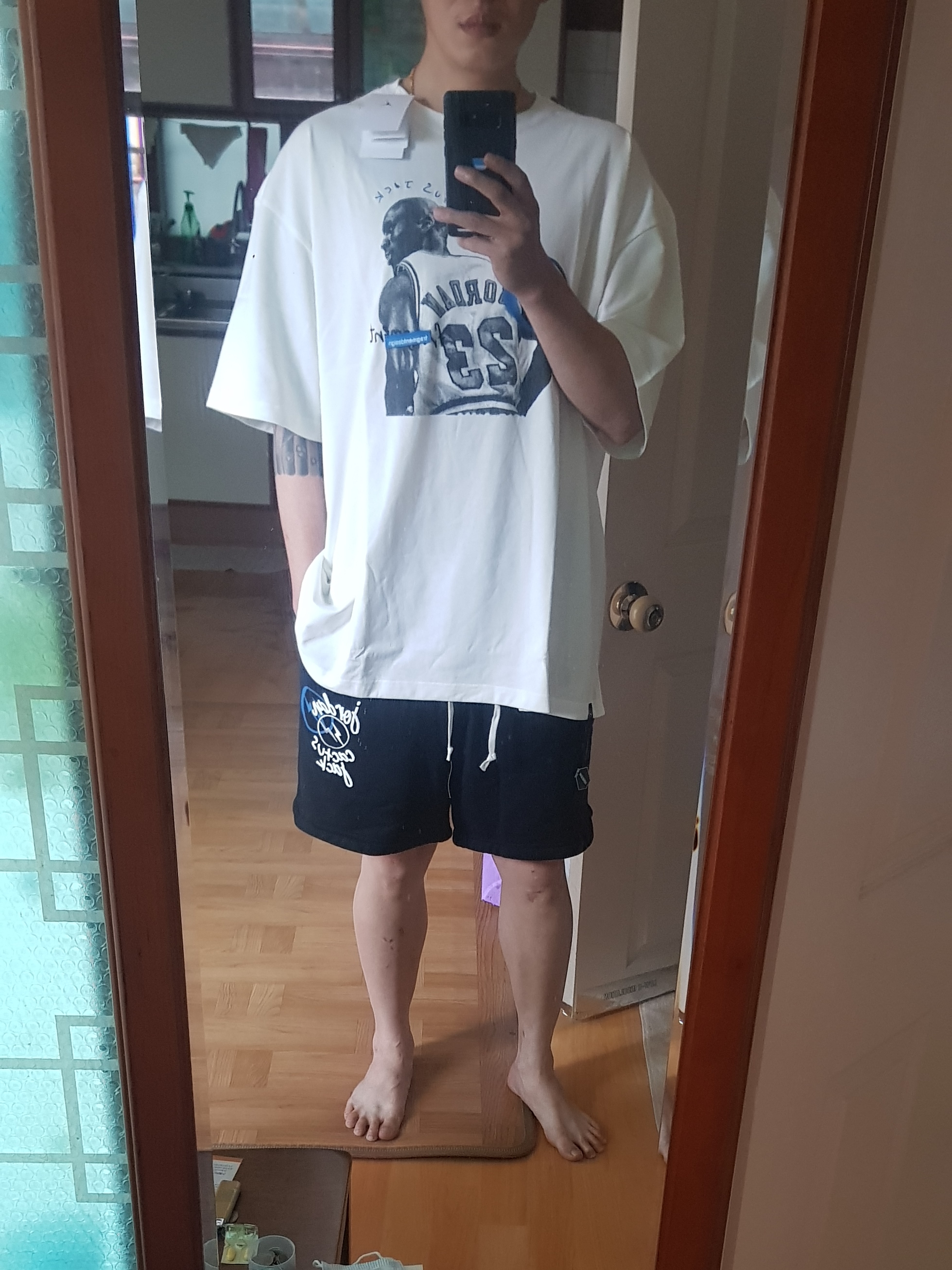 Jordan x Travis Scott x Fragment T-Shirt Sail (DJ0619-133), Jordan x Travis Scott x Fragment Shorts Black (DJ0617-010) 착용 스타일 - 2