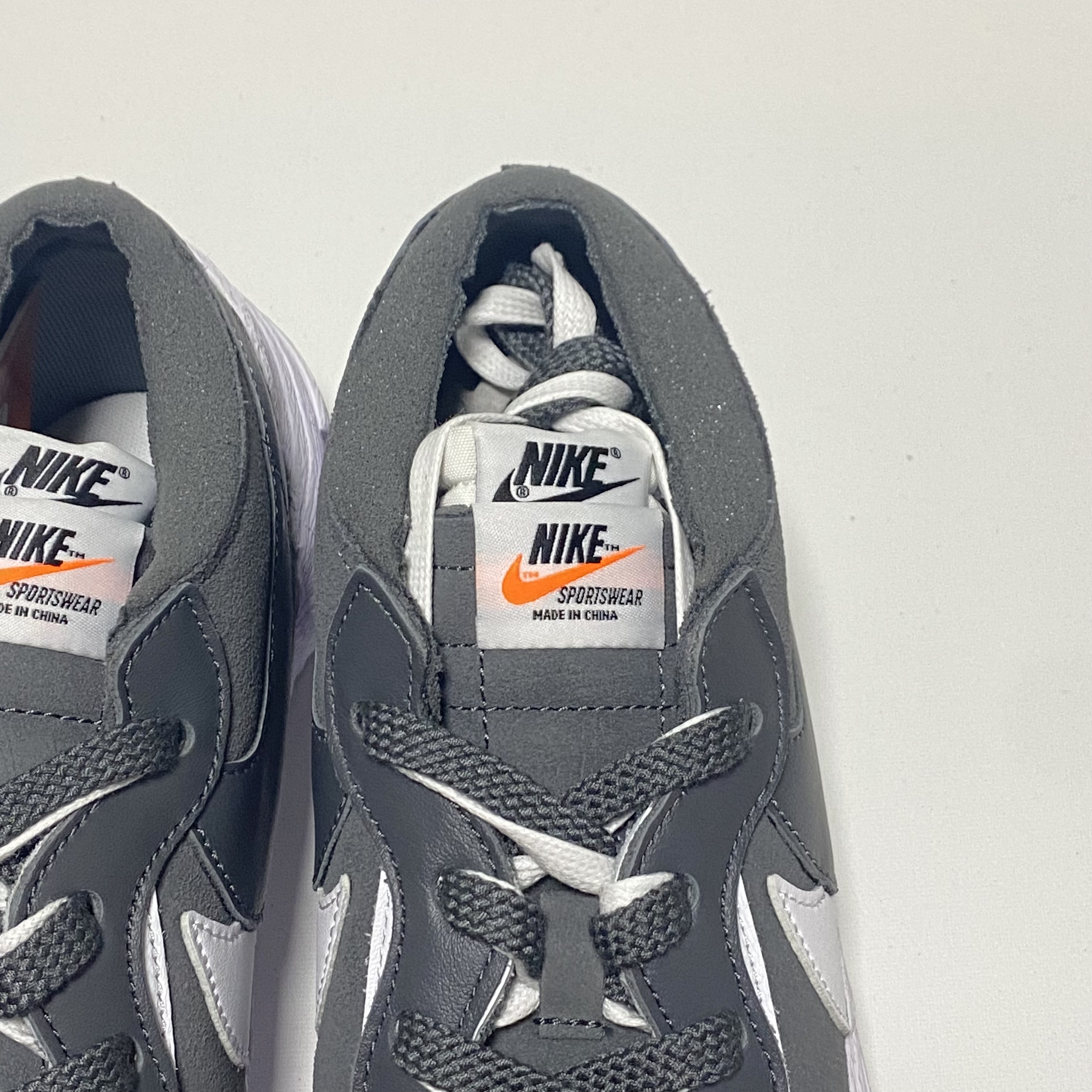 Nike x Sacai Blazer Low Iron Grey 착용 스타일 - 5