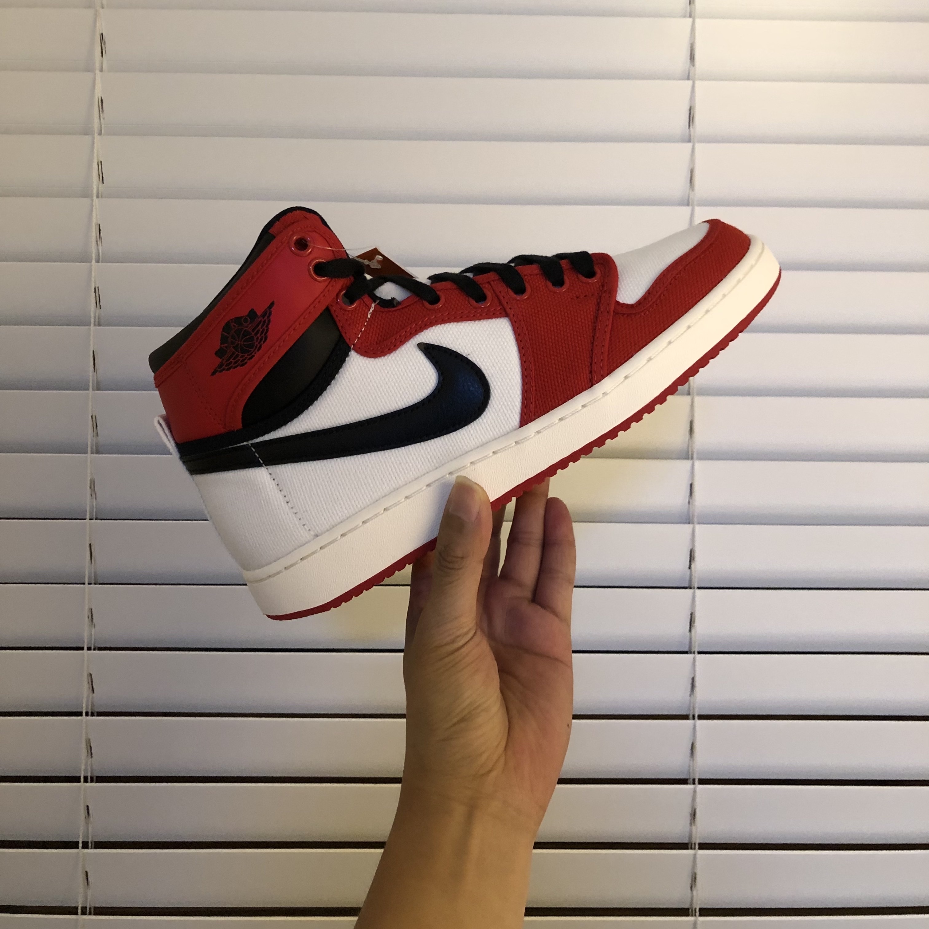 Jordan 1 KO Chicago 2021 착용 스타일 - 1