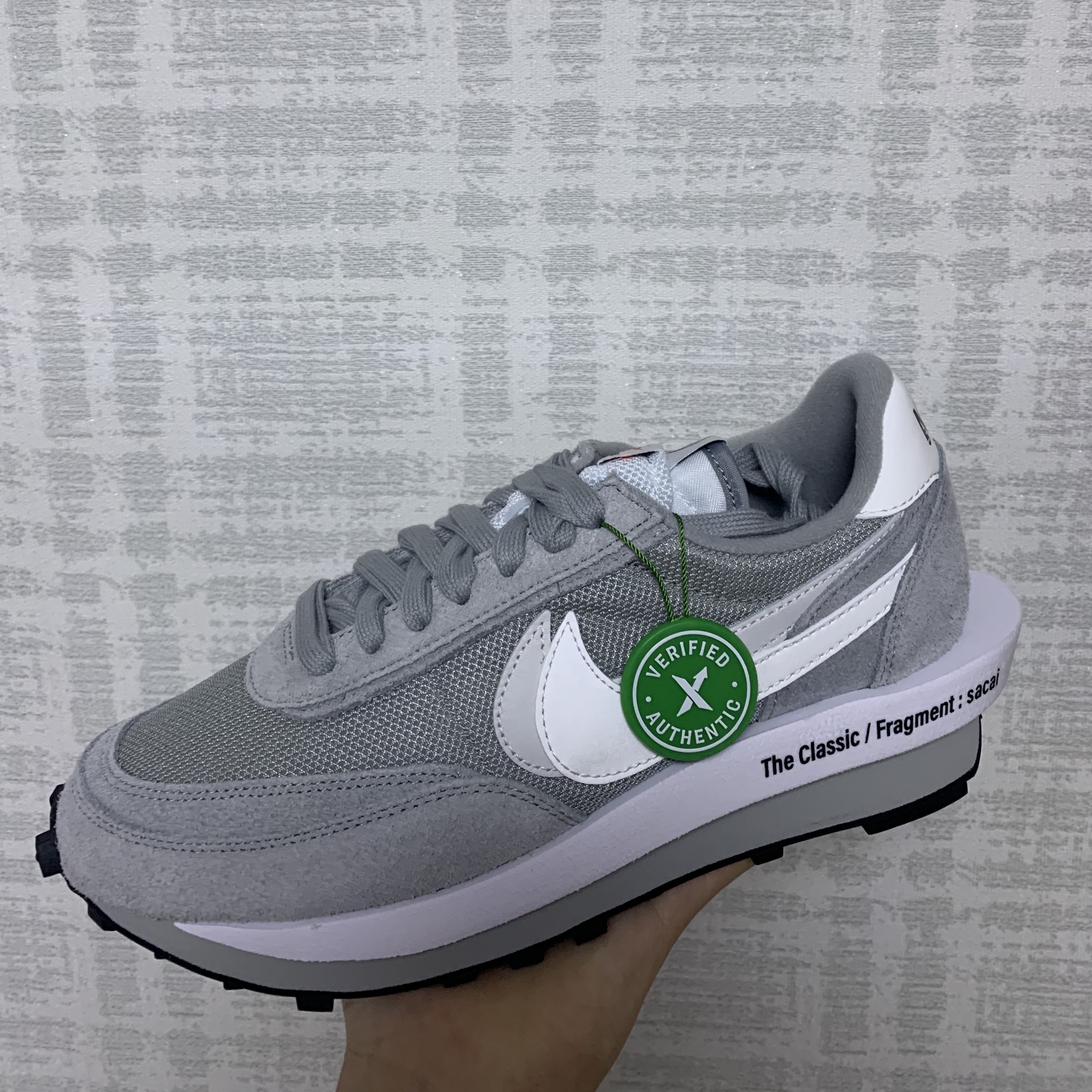 Nike x Sacai x Fragment LDWaffle Light Smoke Grey 착용 스타일 - 1