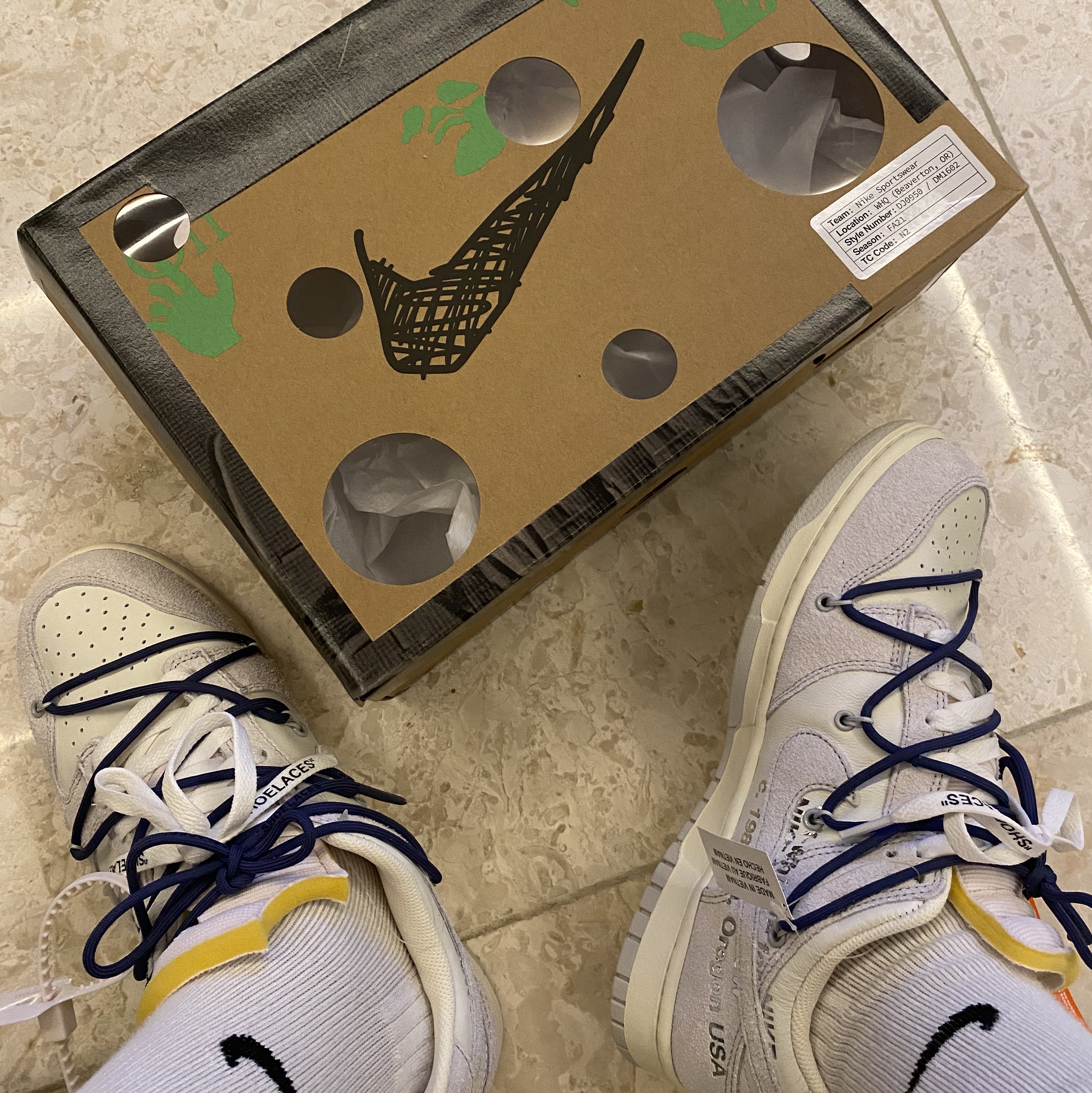 Nike x Off-White Dunk Low The 50 - Lot 18 착용 스타일