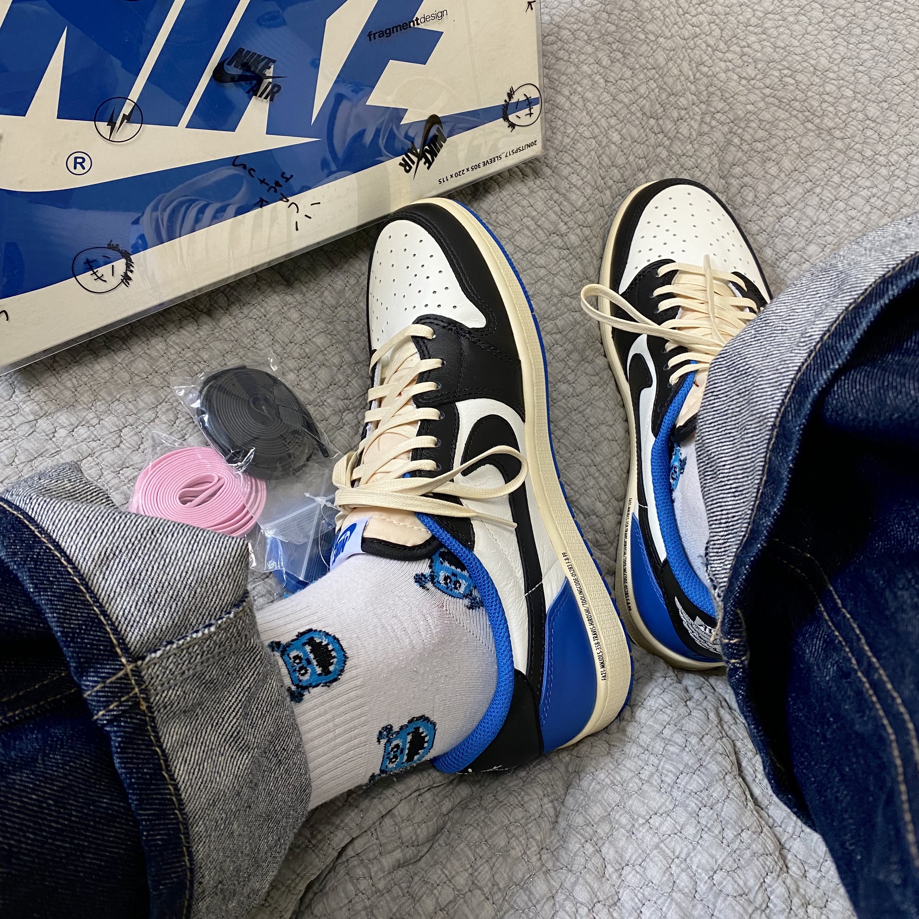 Jordan 1 x Travis Scott x Fragment Retro Low OG SP Military Blue 착용 스타일
