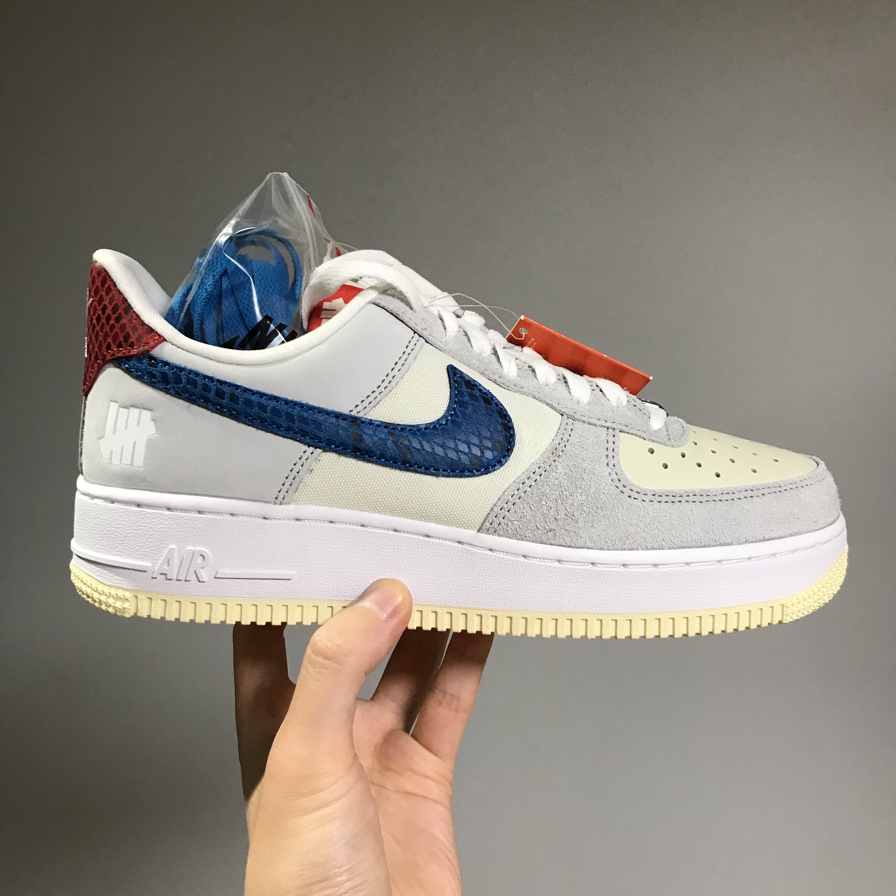 Nike x Undefeated Air Force 1 Low SP 5 On It 착용 스타일 - 1